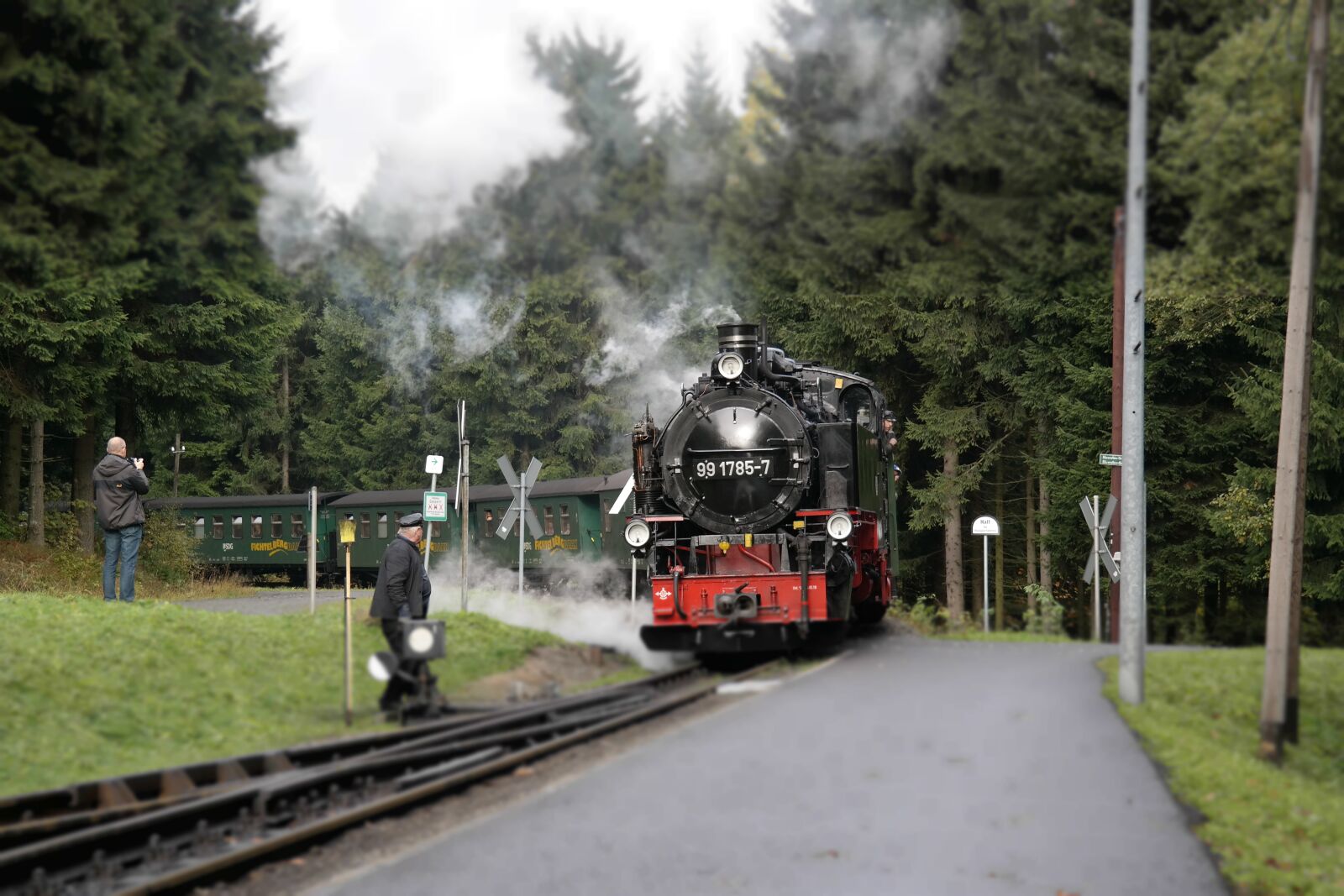 Samsung NX300 sample photo. Railway, steam locomotive, historically photography