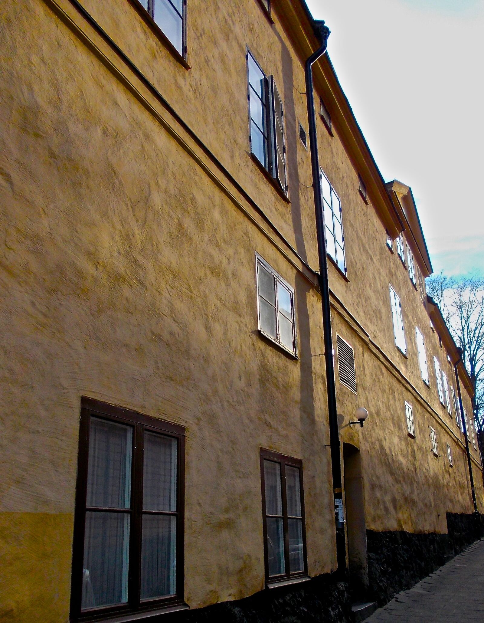 Nikon COOLPIX L25 sample photo. Facade, södermalm, stockholm photography