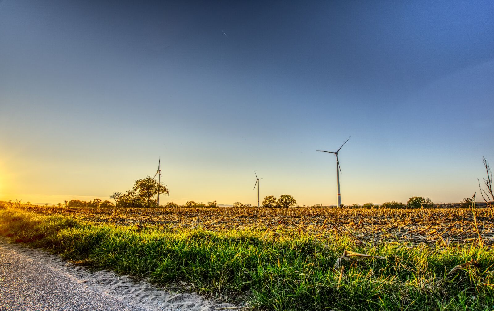 Sony E 16-50mm F3.5-5.6 PZ OSS sample photo. Windr der, wind power photography
