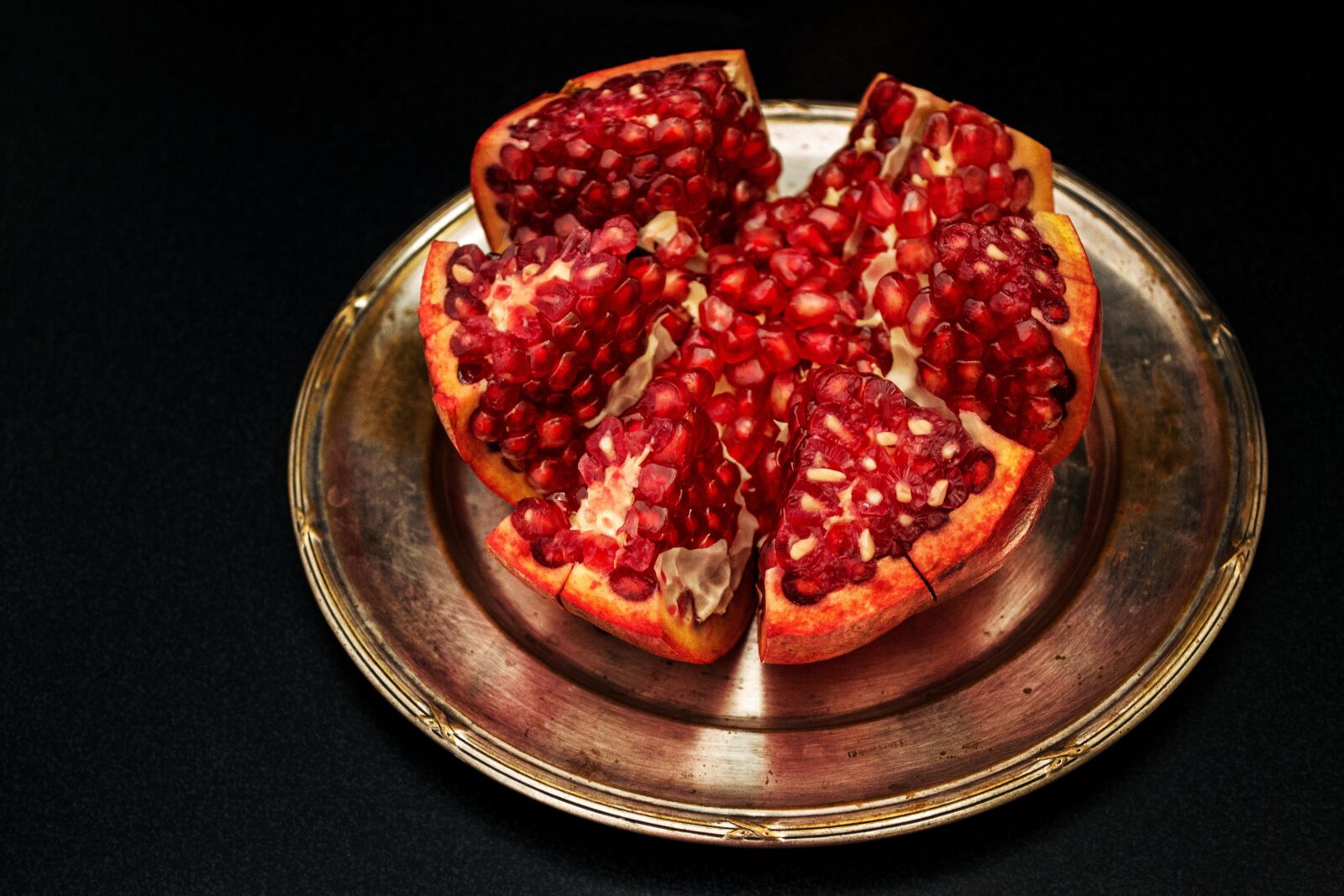 Nikon D3100 sample photo. Pomegranate, fruit, healthy photography