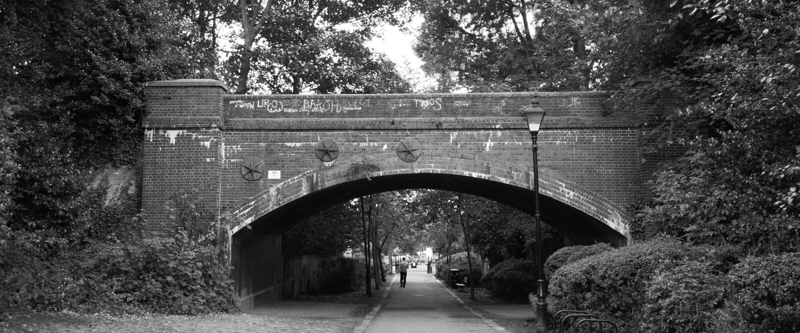 HUAWEI CLT-L09 sample photo. Bridge, old, city photography