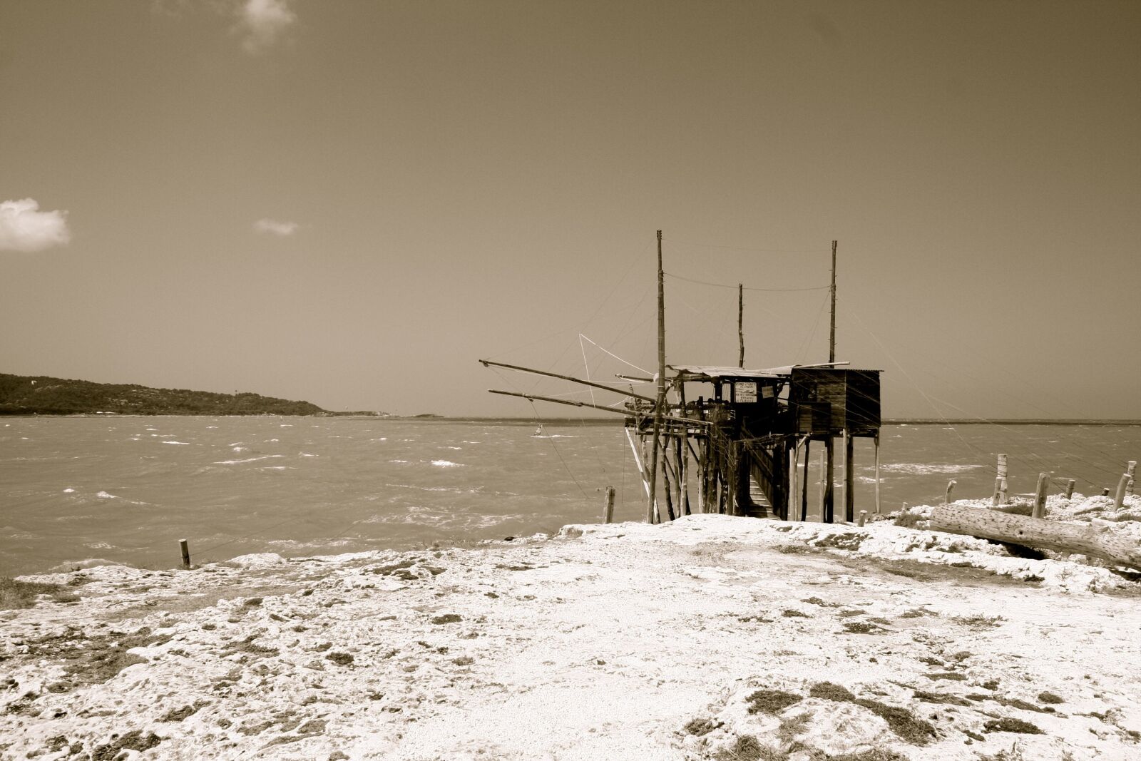 Canon EOS 350D (EOS Digital Rebel XT / EOS Kiss Digital N) sample photo. Trabucco, landscape, sea photography