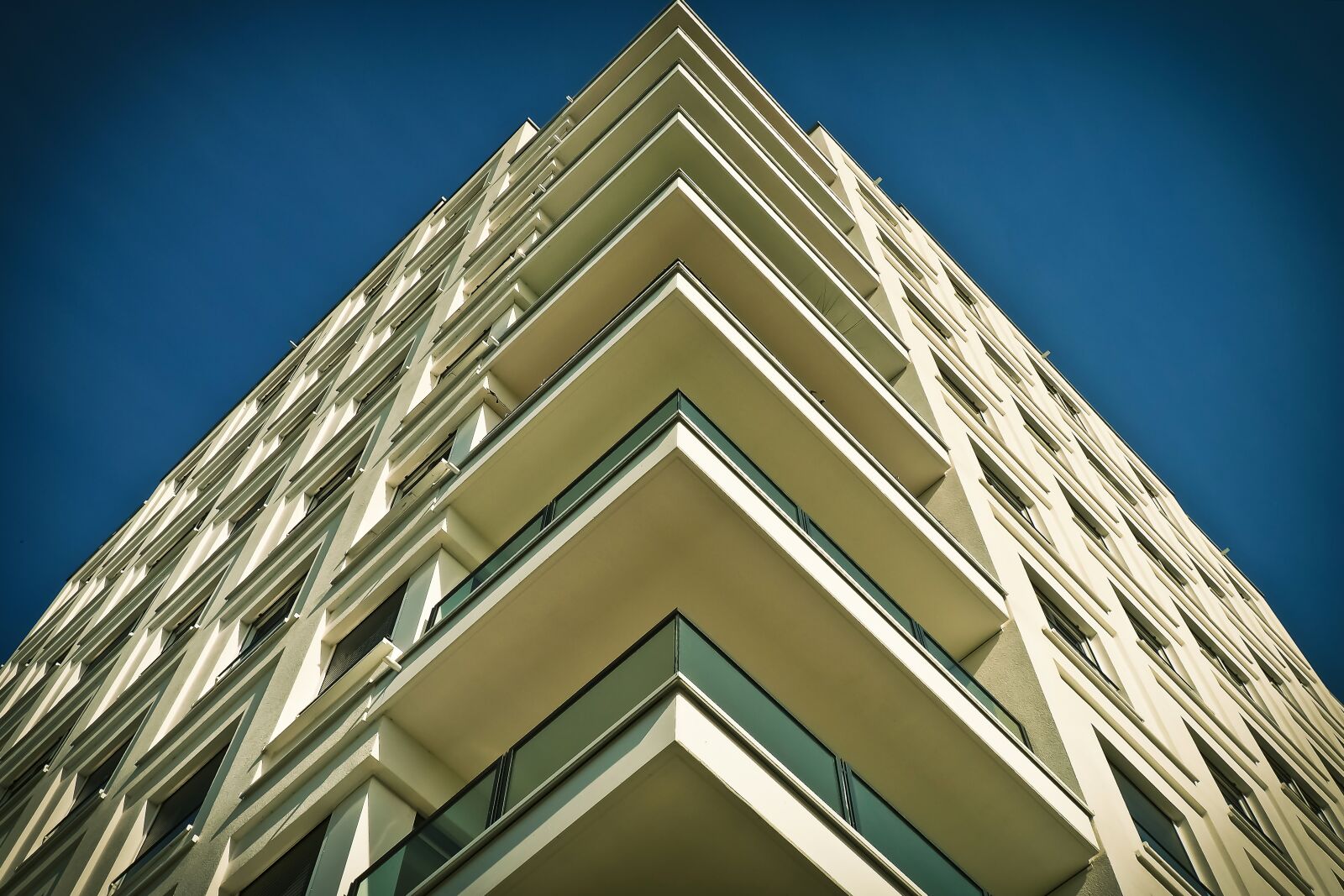 Olympus OM-D E-M10 sample photo. Architecture, live, building photography