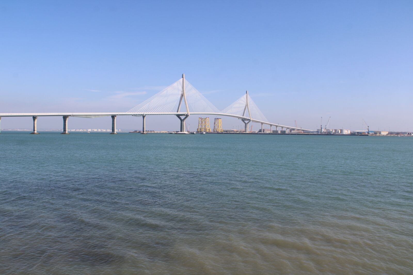 Canon EOS 2000D (EOS Rebel T7 / EOS Kiss X90 / EOS 1500D) sample photo. Cadiz, bridge, bridge of photography