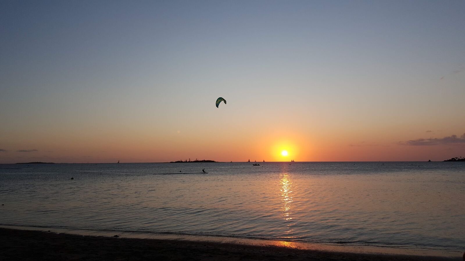 Samsung Galaxy Note5 sample photo. Sunset, beach, sea photography