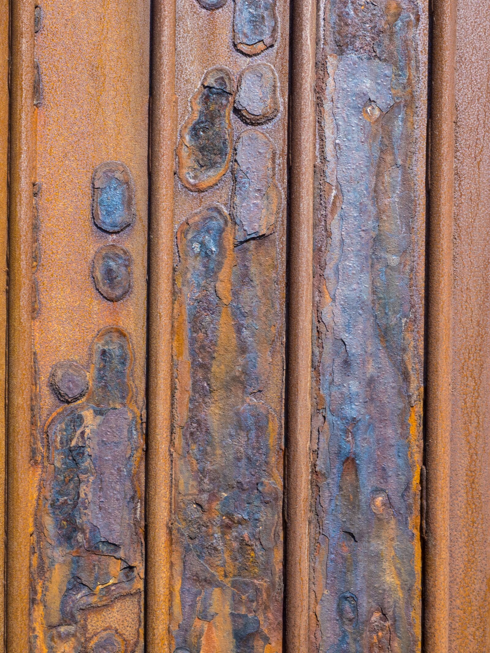Olympus OM-D E-M1 + Olympus M.Zuiko Digital ED 12-40mm F2.8 Pro sample photo. Background, metal, texture photography
