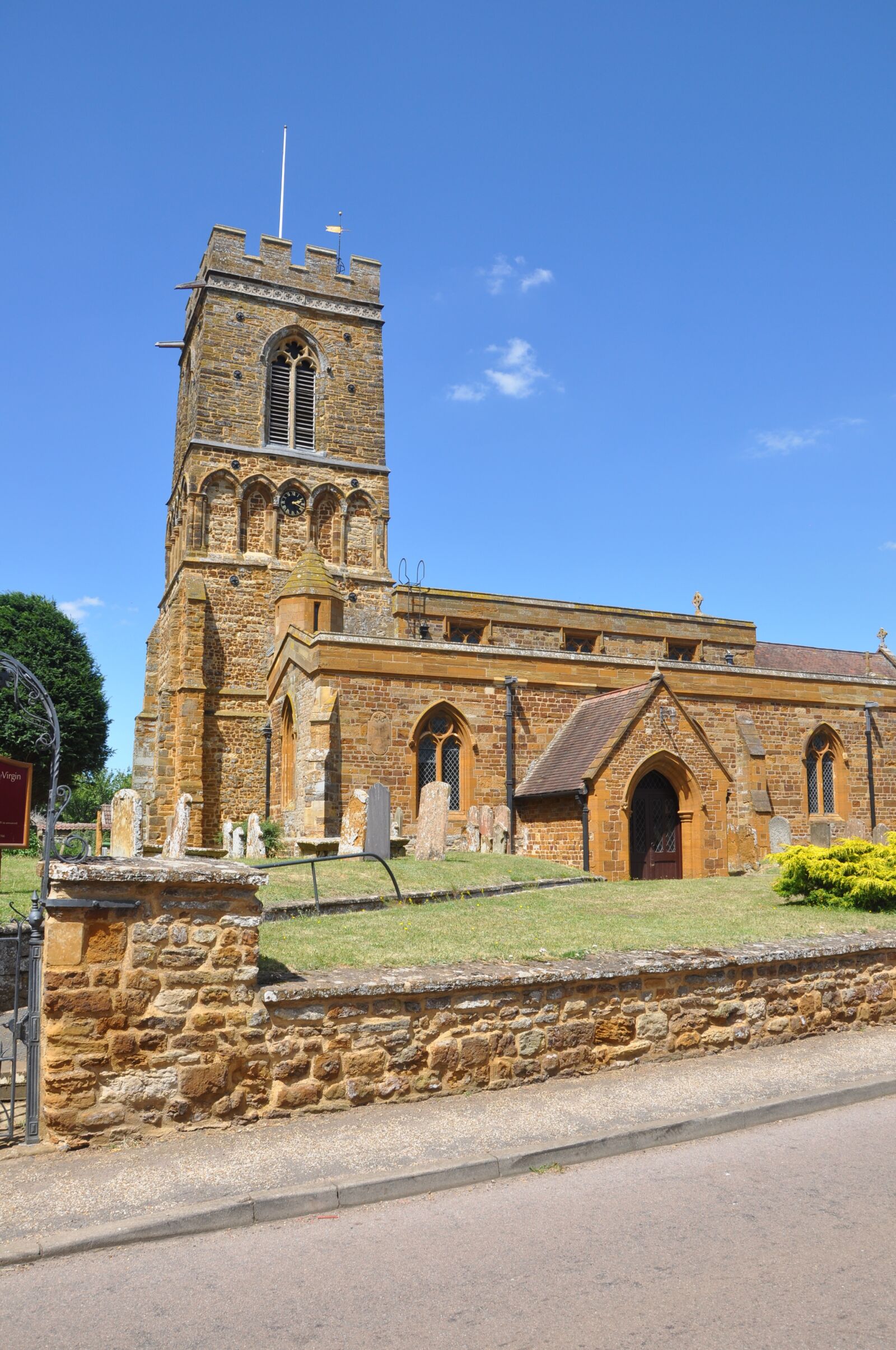 Nikon D90 sample photo. Church, country, sunny photography