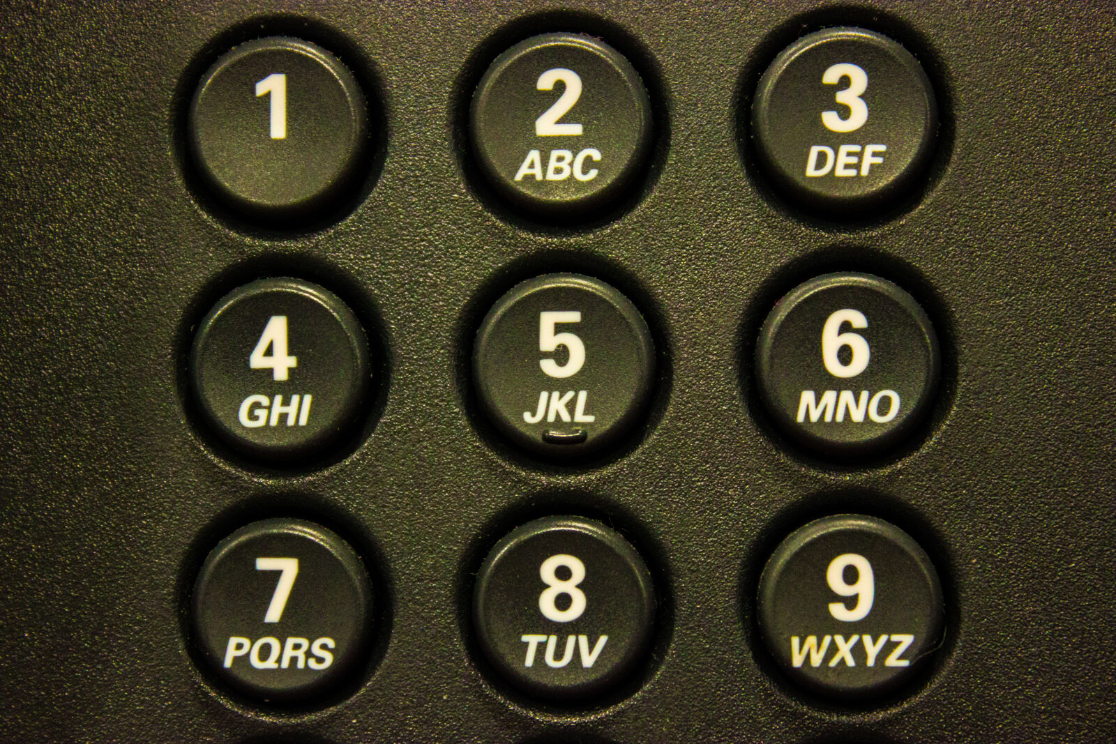 Canon EOS 600D (Rebel EOS T3i / EOS Kiss X5) sample photo. Calls, keypad, numbers, office photography