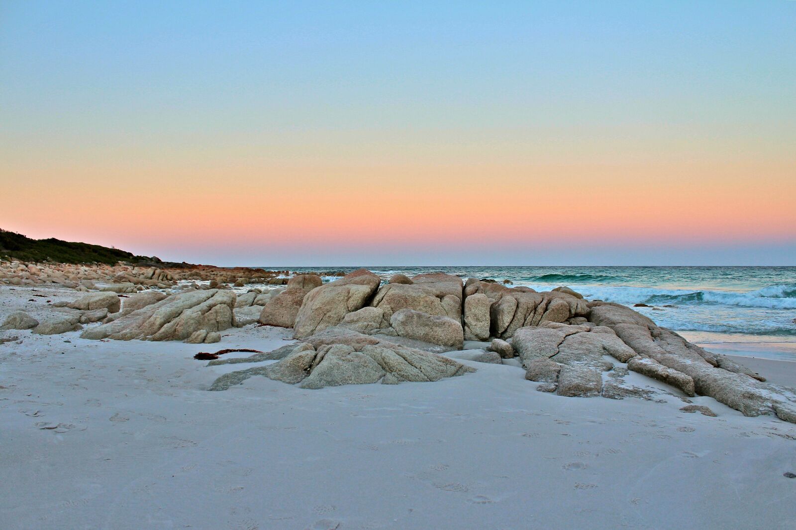 Canon EOS 600D (Rebel EOS T3i / EOS Kiss X5) sample photo. Australia, tasmania, nature photography