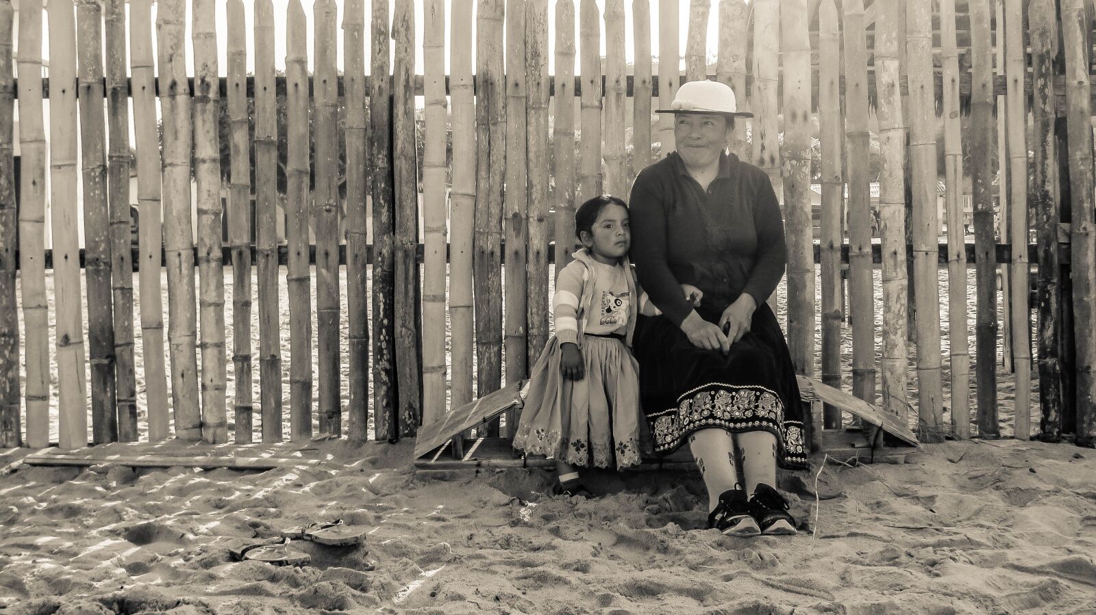 Canon PowerShot SX50 HS sample photo. Nostalgia, colombian, ethnicity photography
