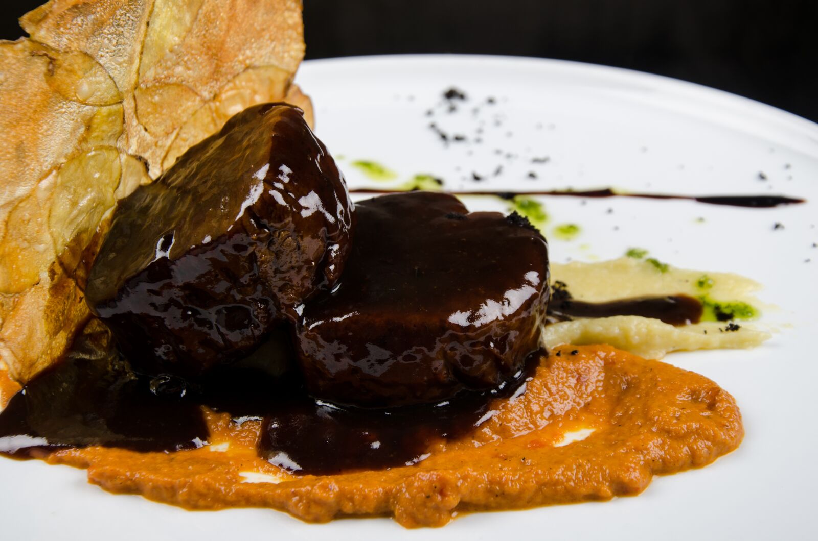 Nikon D7000 sample photo. Medallions, meat, solomo photography