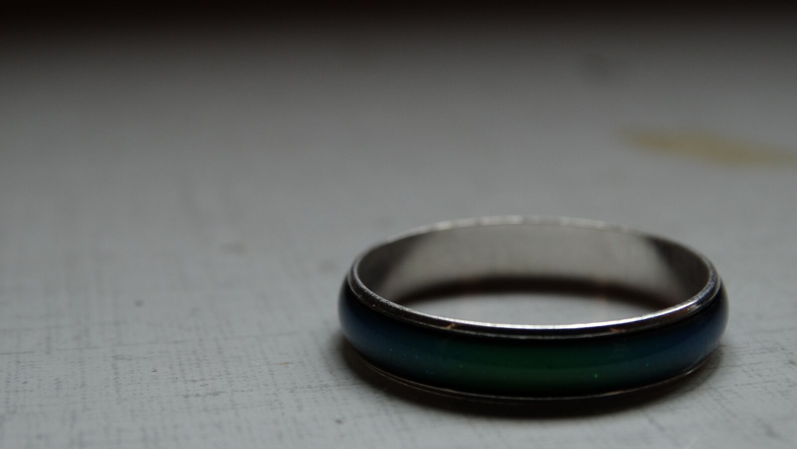 Sony Cyber-shot DSC-HX300 sample photo. Focus, mood ring, jewelry photography