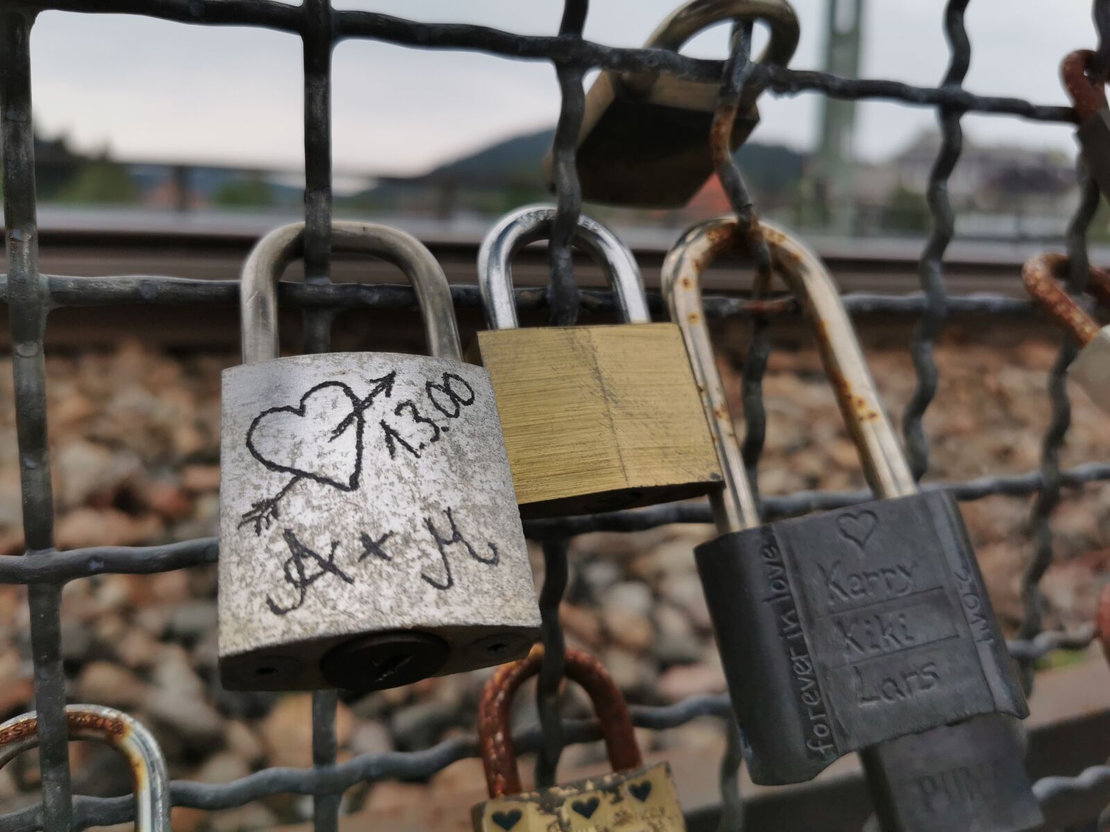 HUAWEI P30 Pro sample photo. Lock, love, love lock photography
