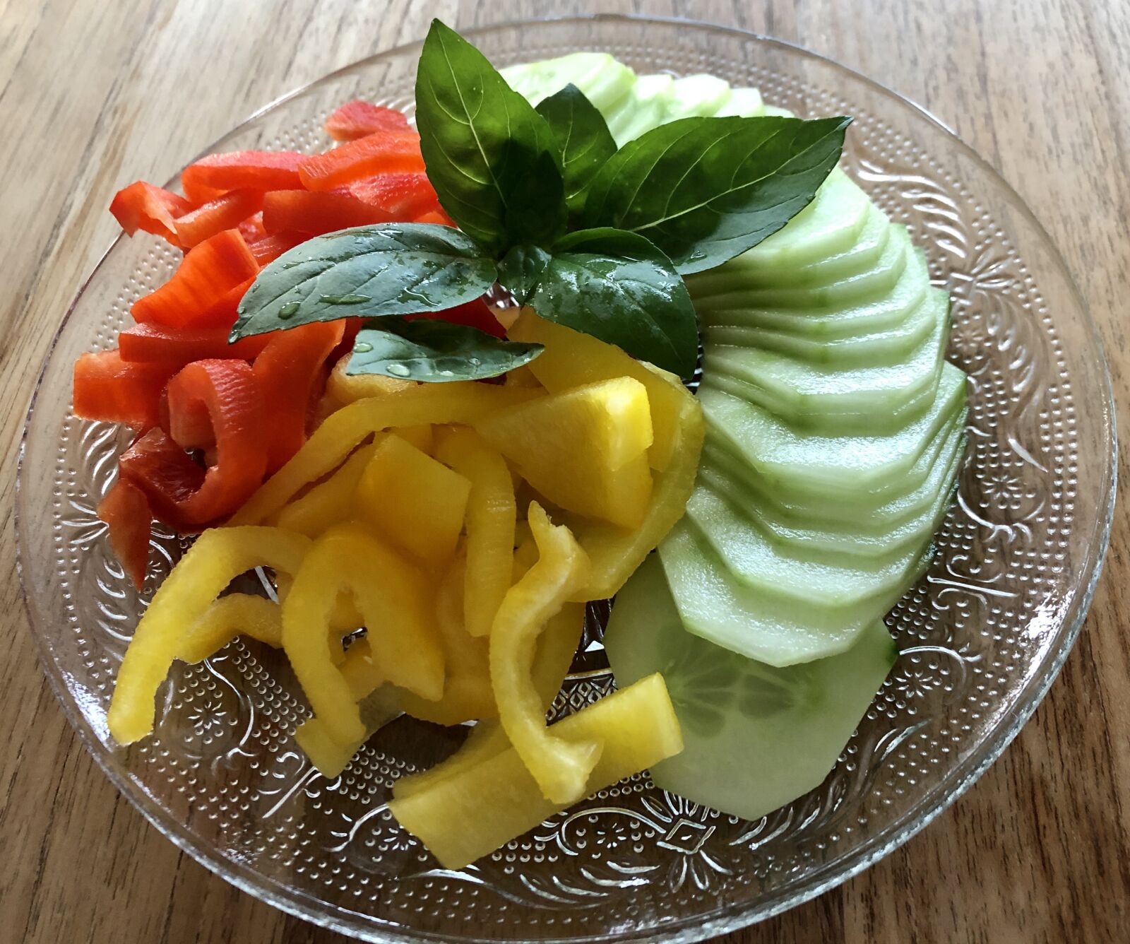 iPhone X back dual camera 4mm f/1.8 sample photo. Vegetables, cucumber, healthy photography