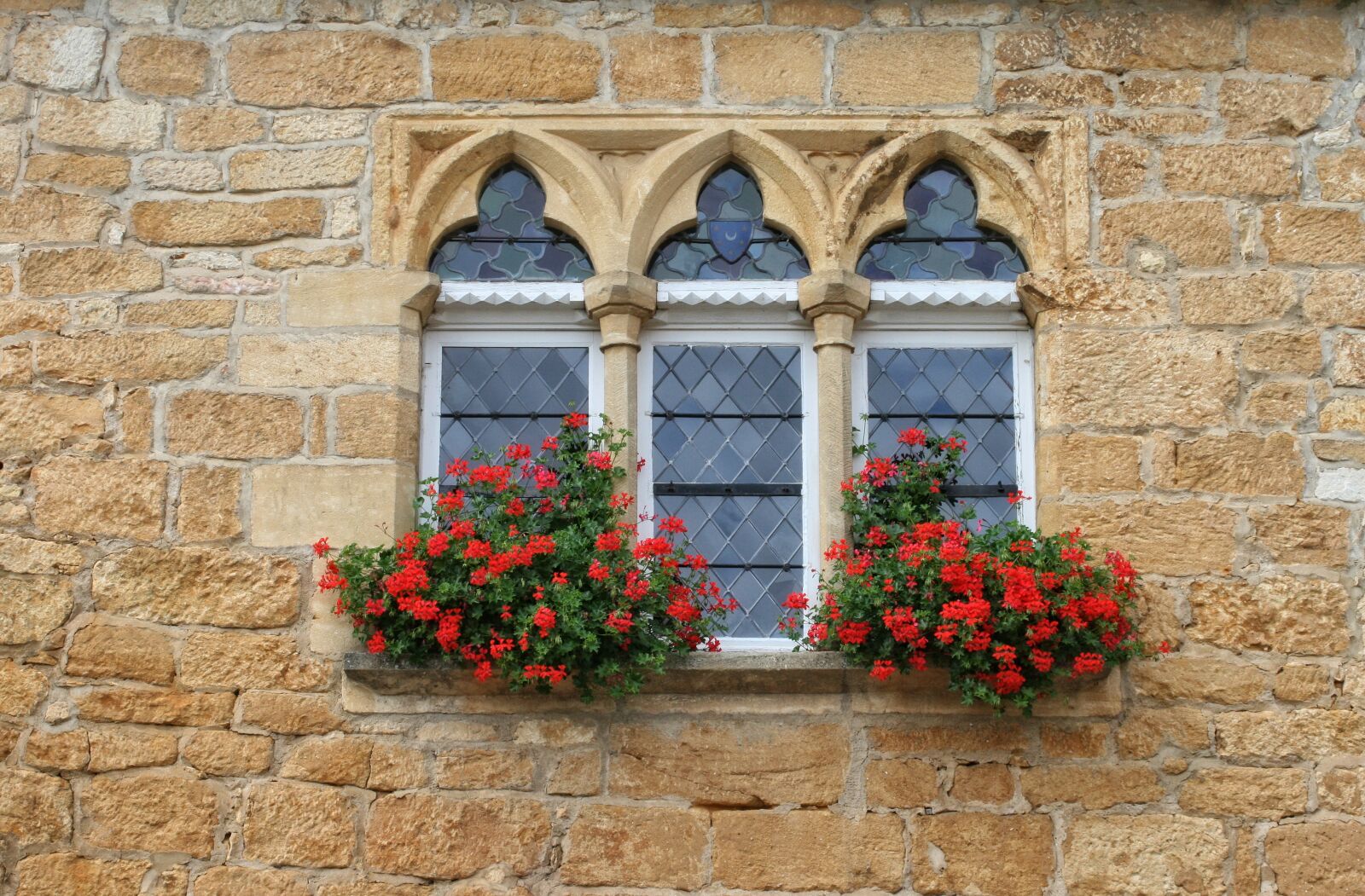 Canon EOS 400D (EOS Digital Rebel XTi / EOS Kiss Digital X) sample photo. France, dordogne, périgord photography