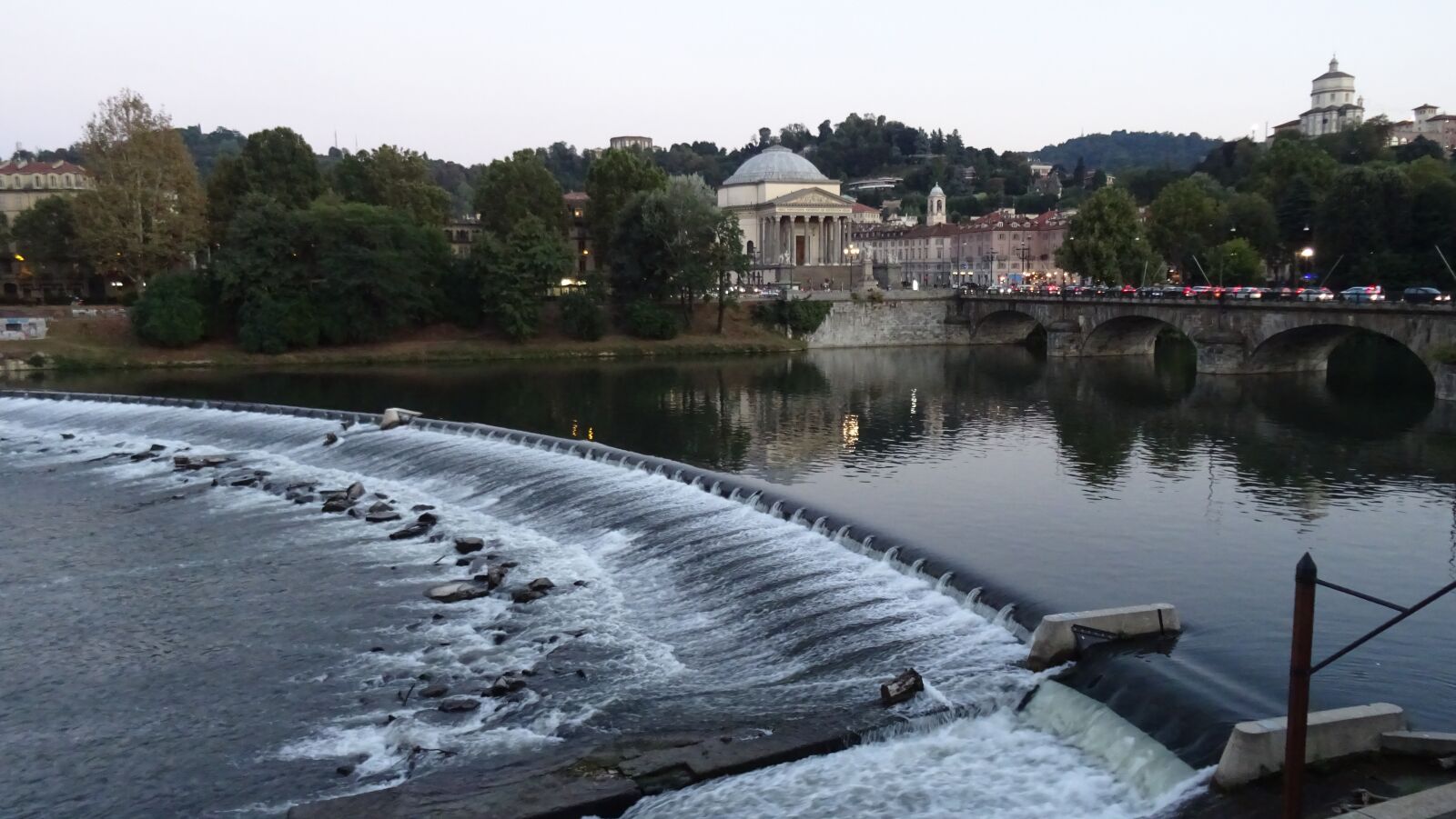 Sony DSC-HX60 sample photo. Turin, river, waterfall photography