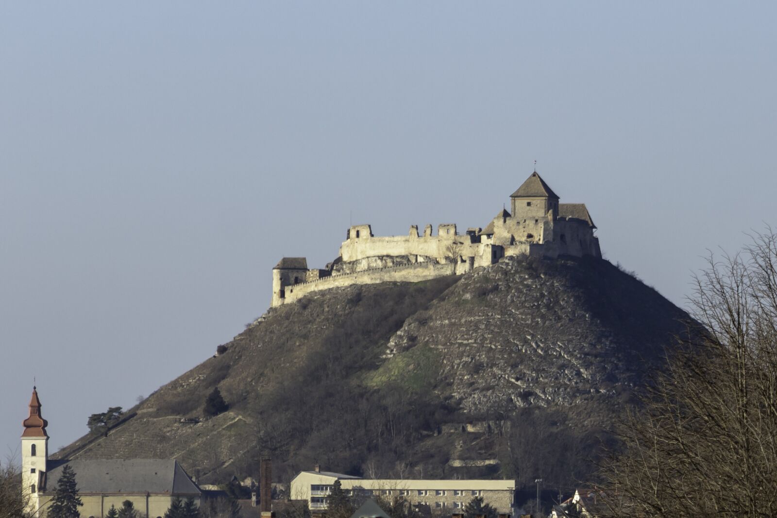 Canon EF75-300mm f/4-5.6 sample photo. Castle, rom, middle ages photography