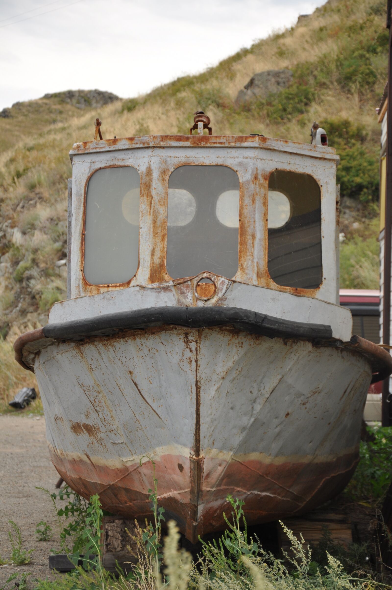 Nikon D90 sample photo. Boat, old, rusty photography