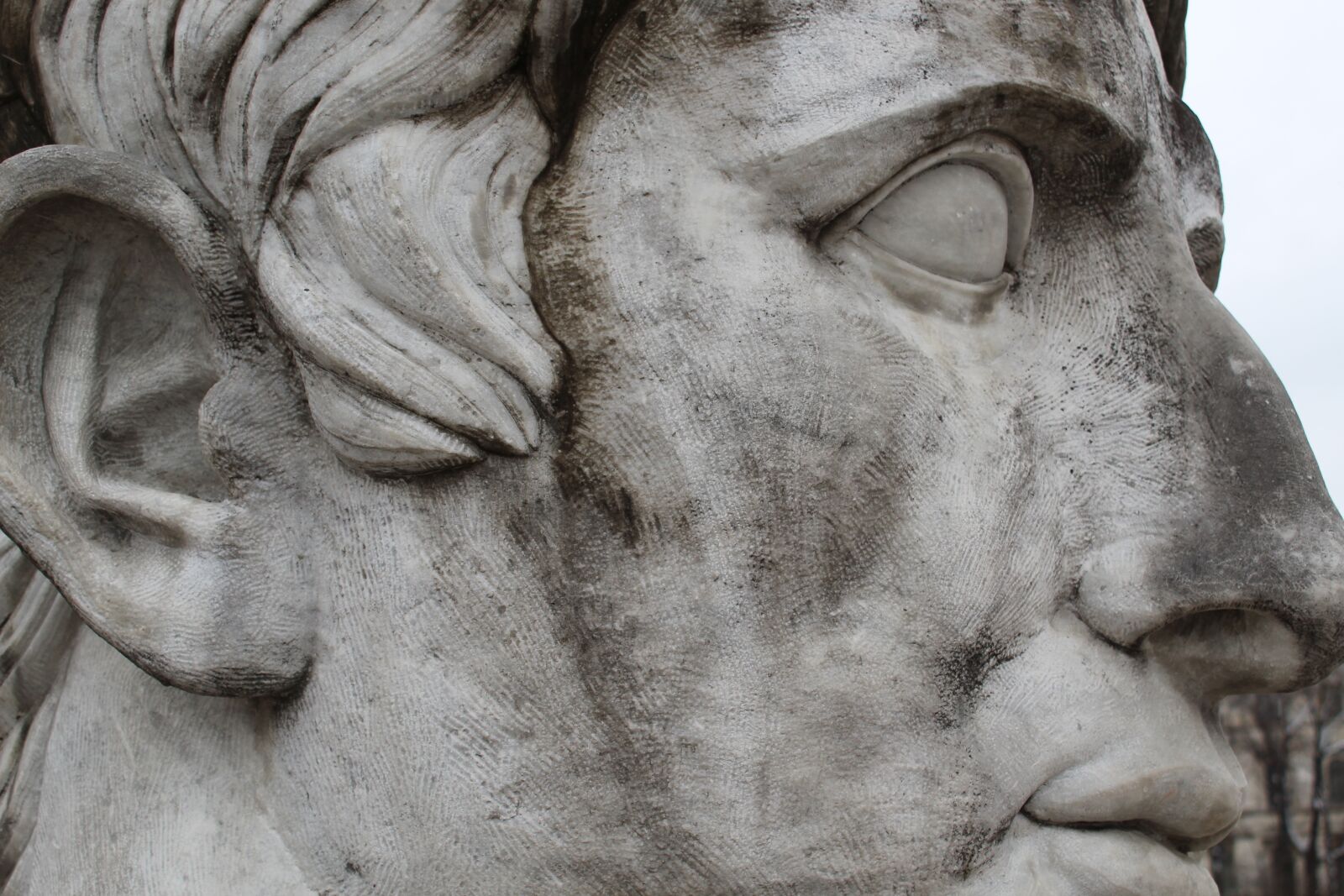 Canon EOS 1300D (EOS Rebel T6 / EOS Kiss X80) sample photo. Sculpture, statue, art photography