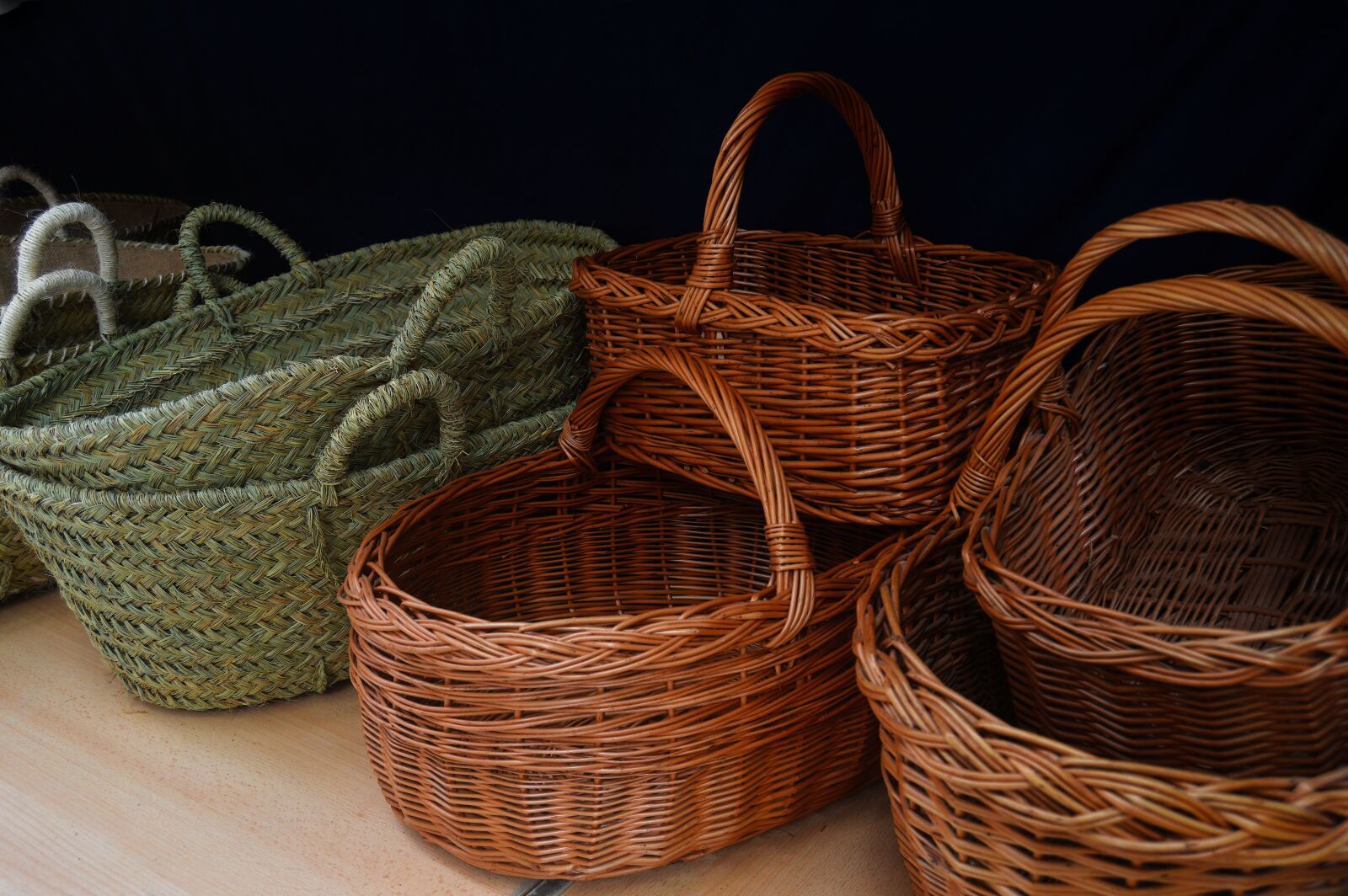 Nikon D3200 sample photo. Crafts, baskets, esparto photography