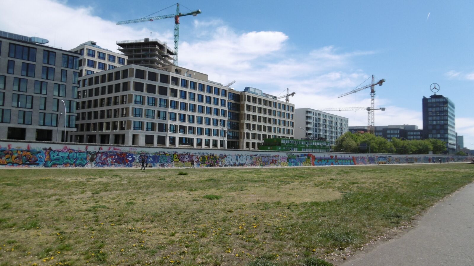 Panasonic DMC-SZ10 sample photo. Berlin, berlin wall, wall photography