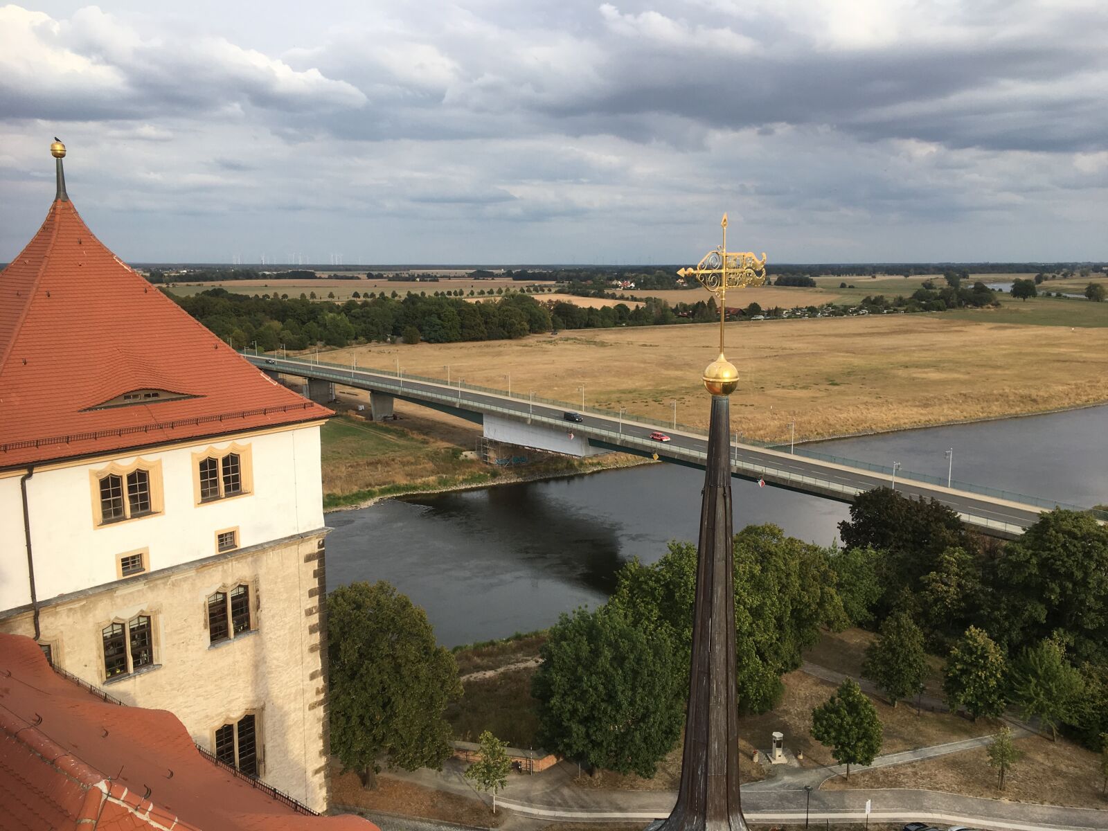 Apple iPhone 6s sample photo. Elbe, torgau, castle photography