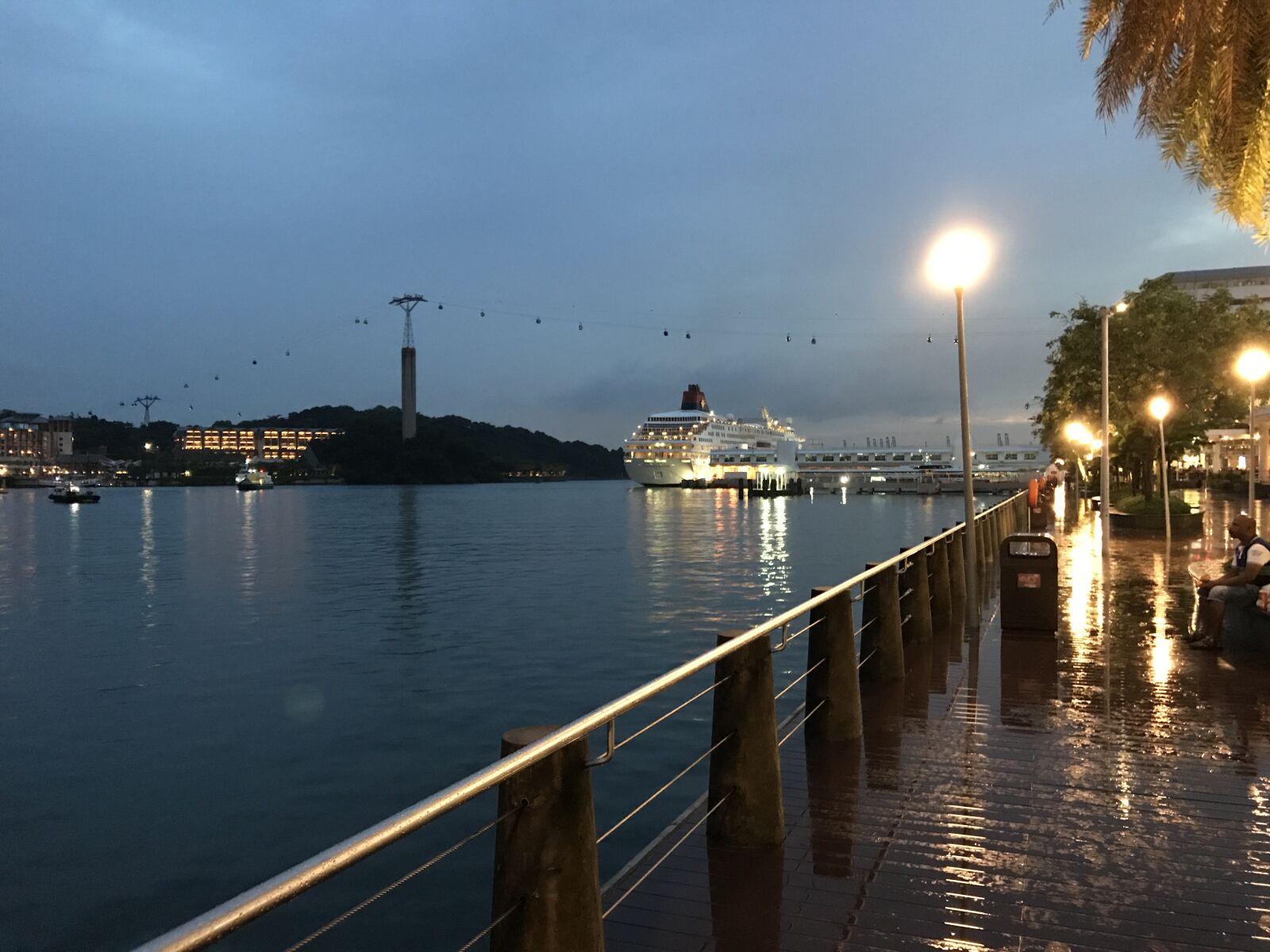 iPhone 7 back camera 3.99mm f/1.8 sample photo. Cruise, ship, dock, harbour photography