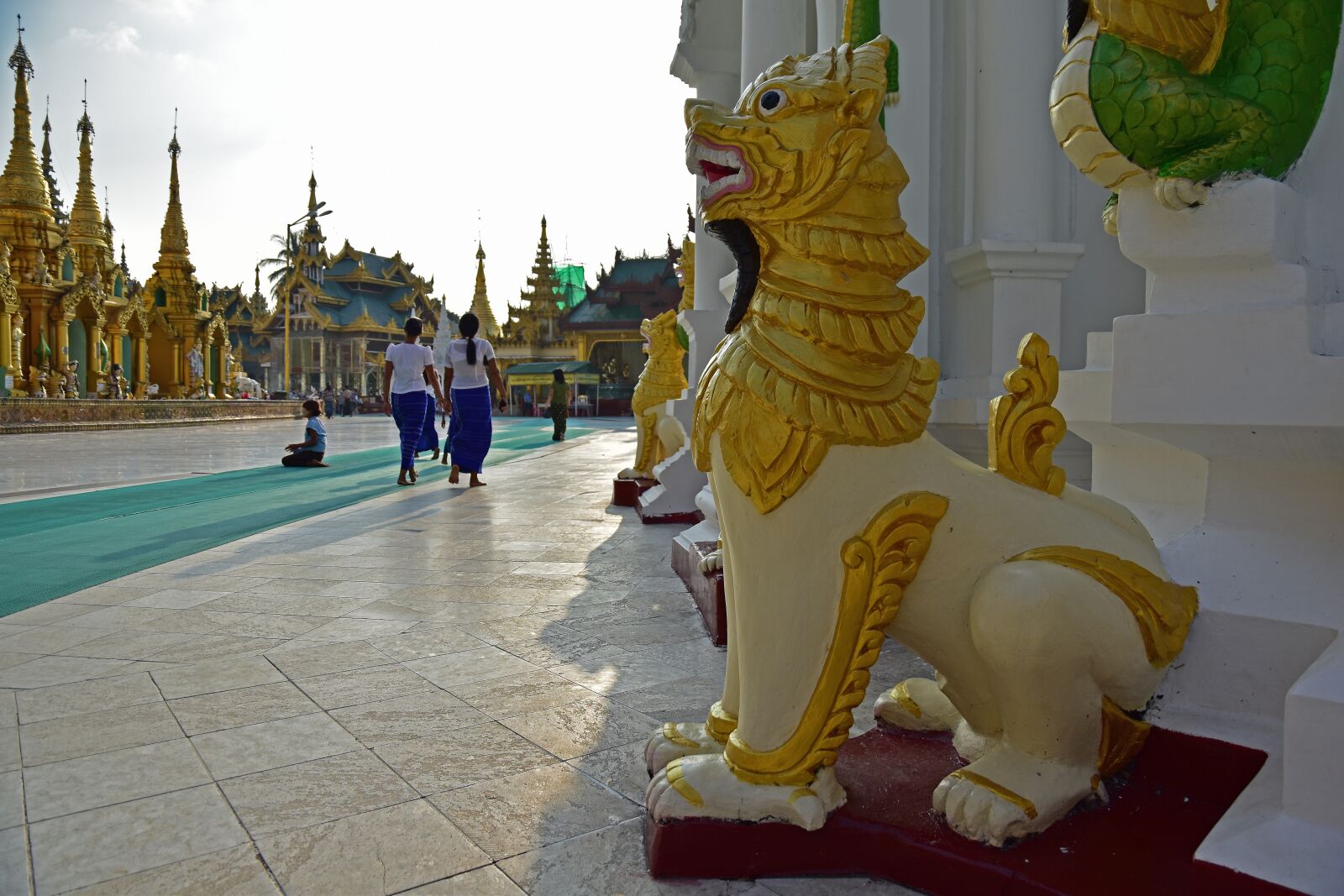 Nikon D5500 sample photo. Pagoda, lion, statue photography