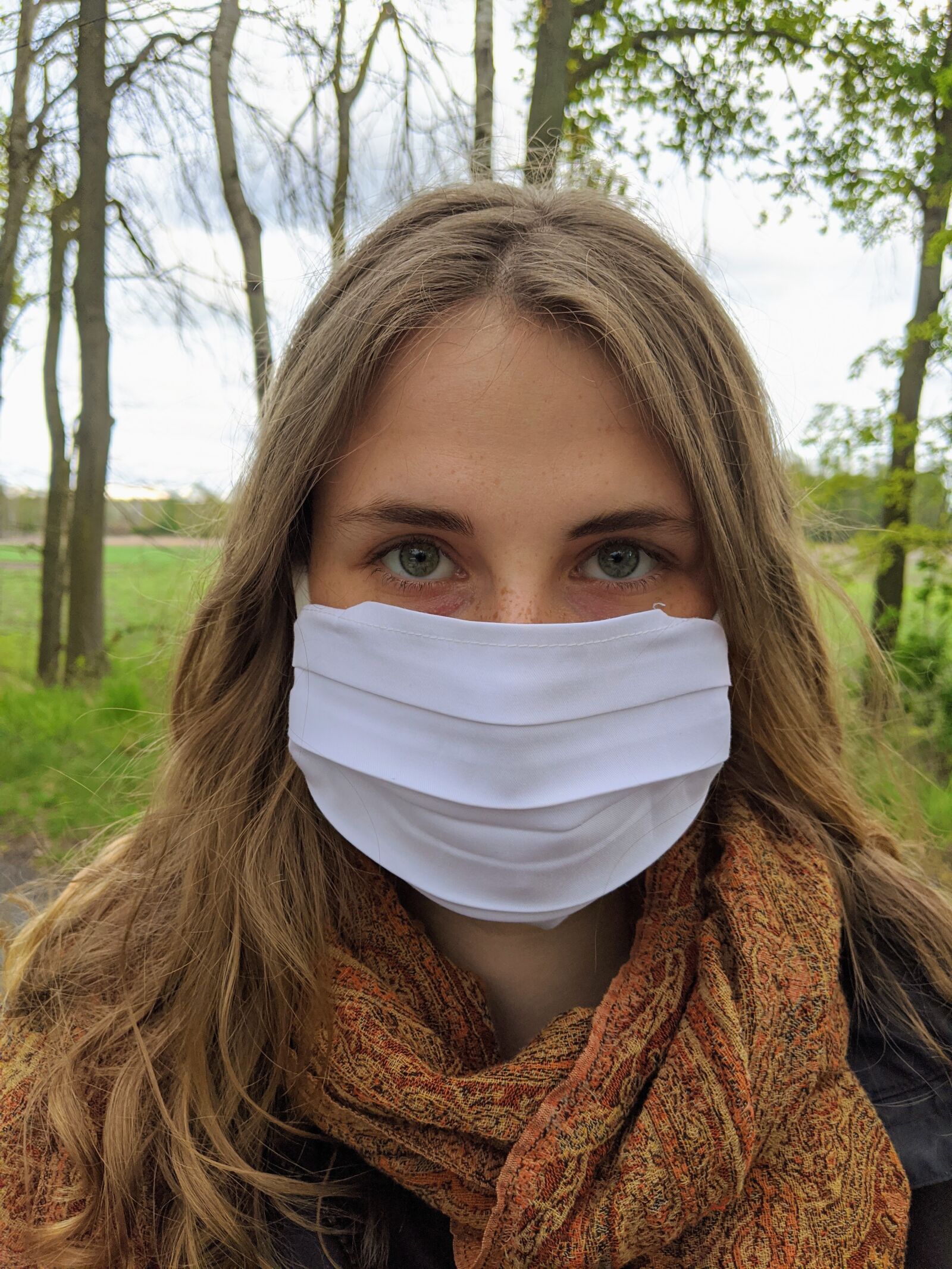 Google Pixel 3 XL sample photo. Corona, coronavirus, virus photography