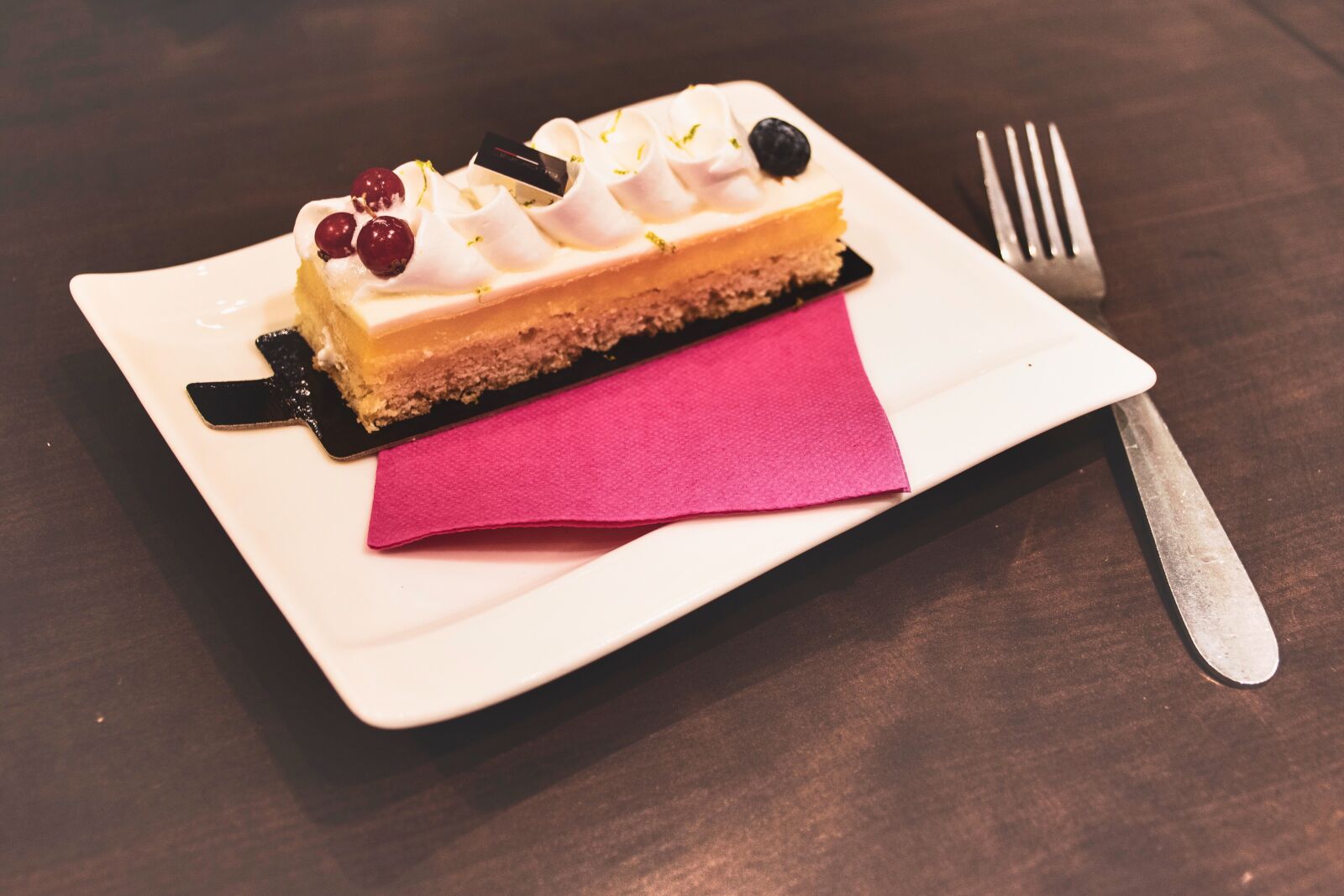 Nikon D5600 sample photo. Dessert, gourmet, white chocolate photography