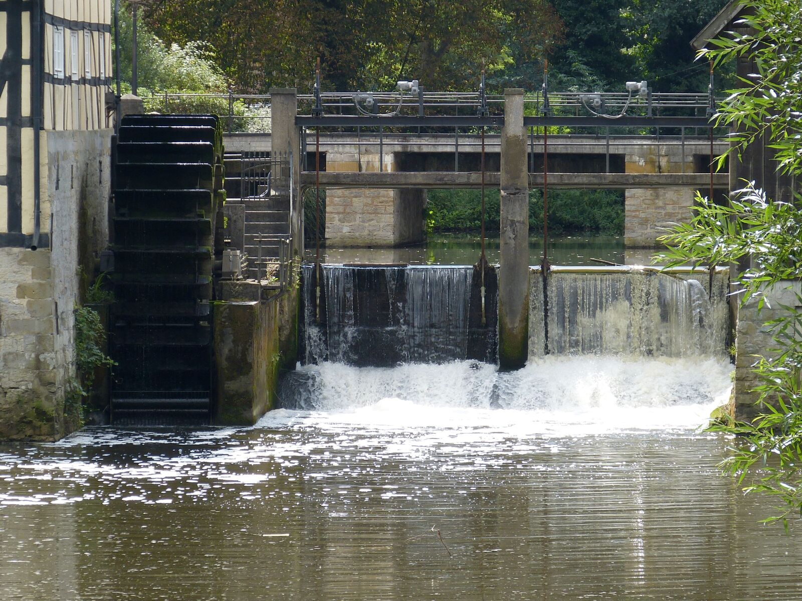 Panasonic Lumix DMC-FZ150 sample photo. Mill, water mill, waterwheel photography