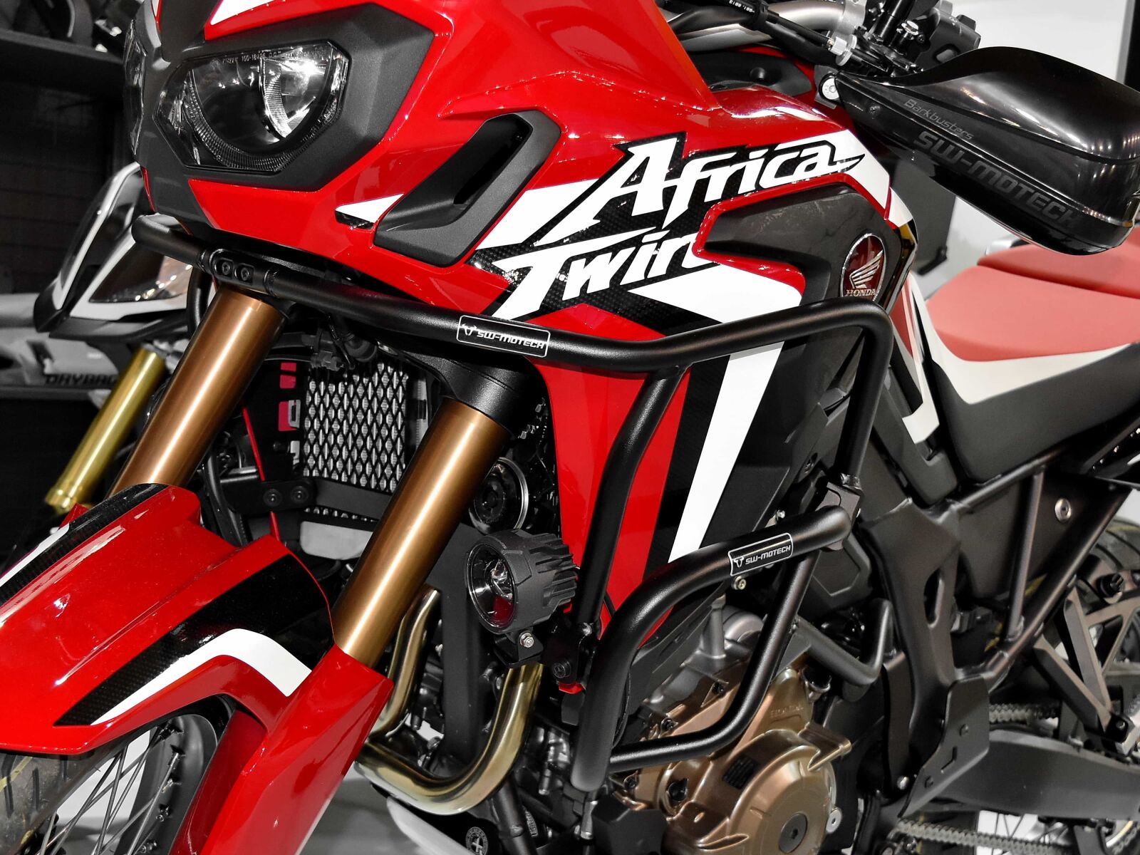 Nikon D5500 sample photo. Garage, luxury, motocross, motorcycle photography