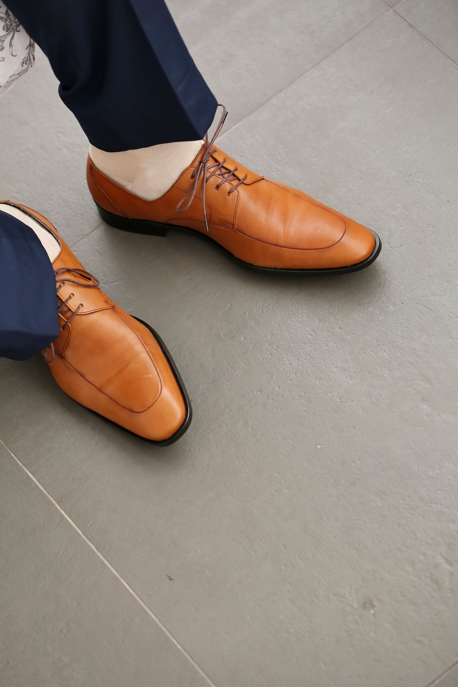 Canon EOS 5D Mark III sample photo. Businessman, casual, elegance, expensive photography