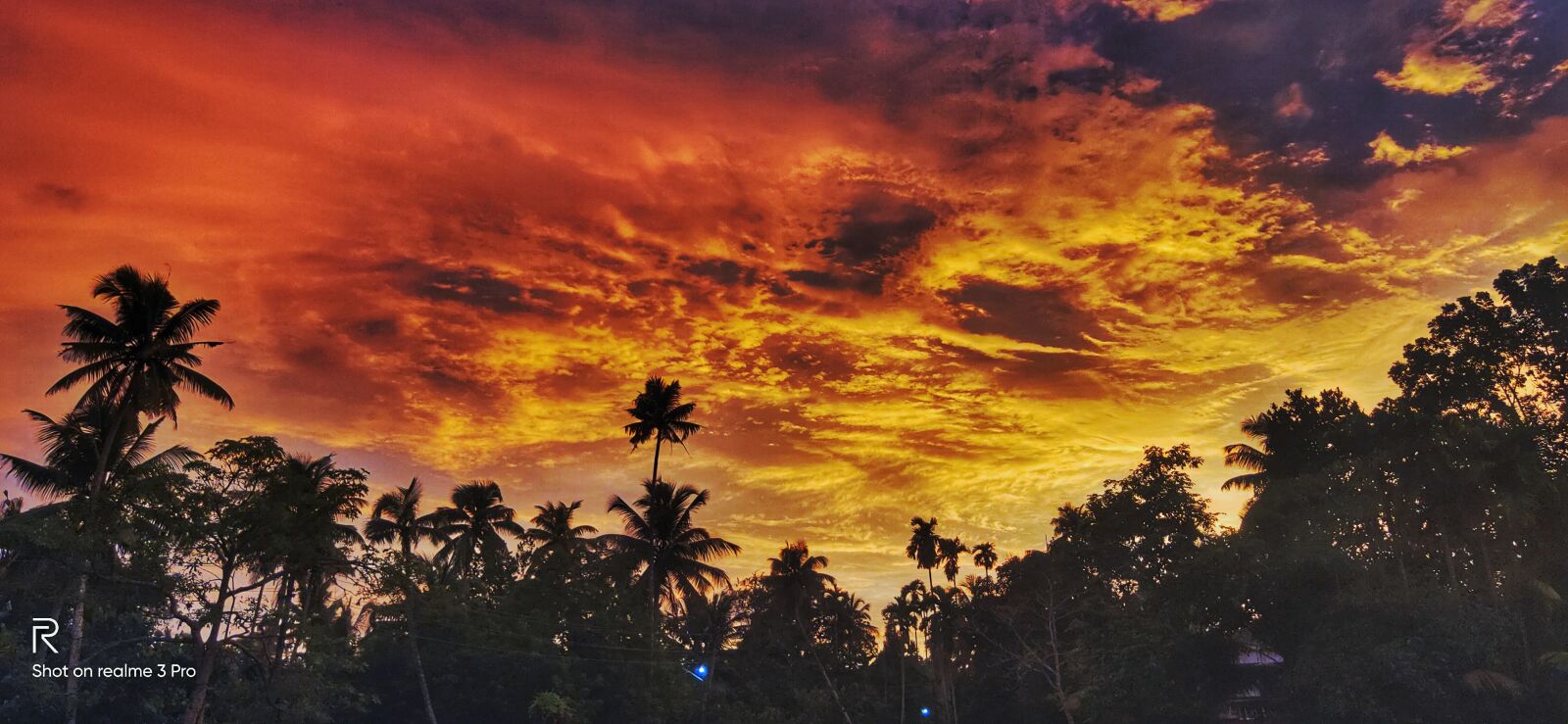 Realme 3 PRO sample photo. Red sky, sky, natural photography