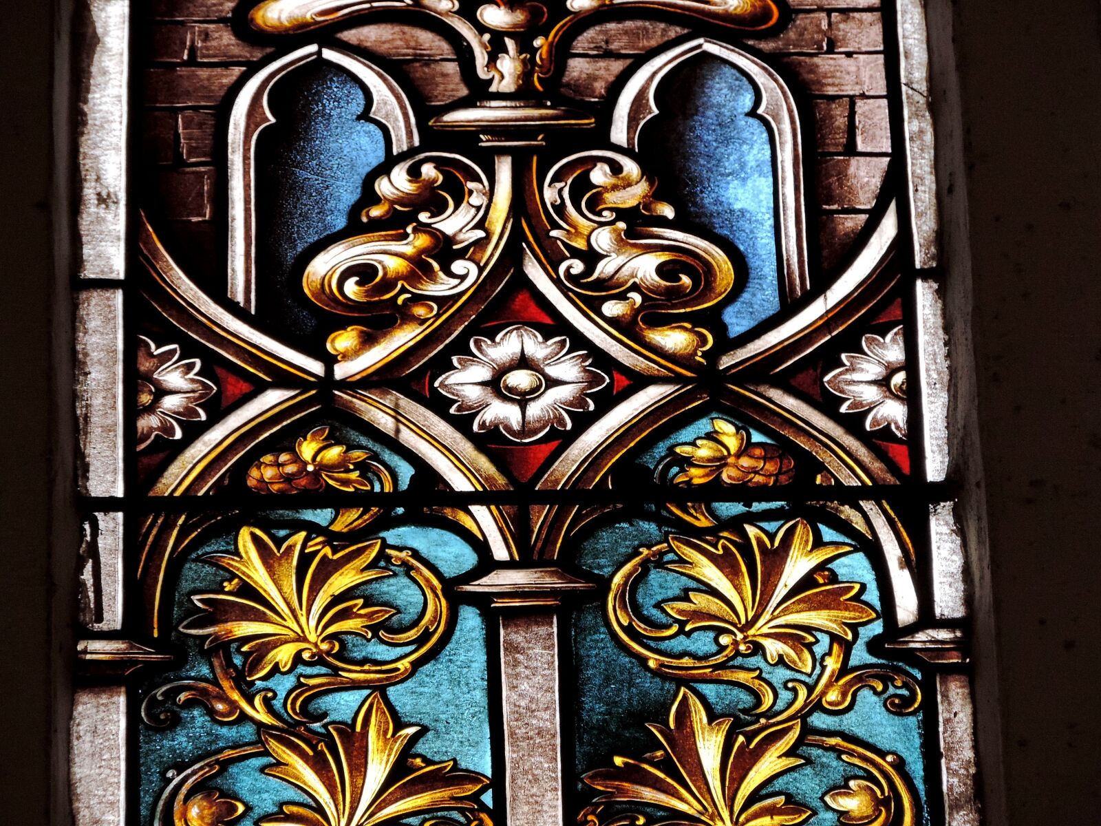 Nikon Coolpix P520 sample photo. Arabesque, stained glass, art photography