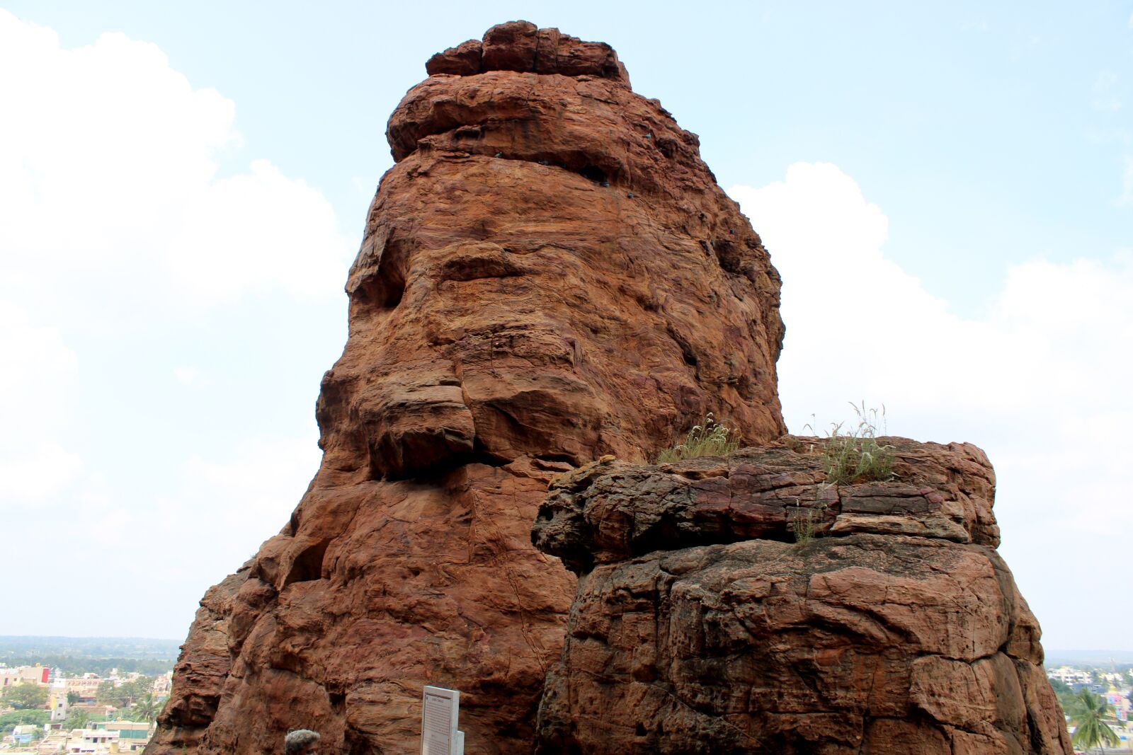 Canon EOS 2000D (EOS Rebel T7 / EOS Kiss X90 / EOS 1500D) sample photo. Badami rock hill, badami photography
