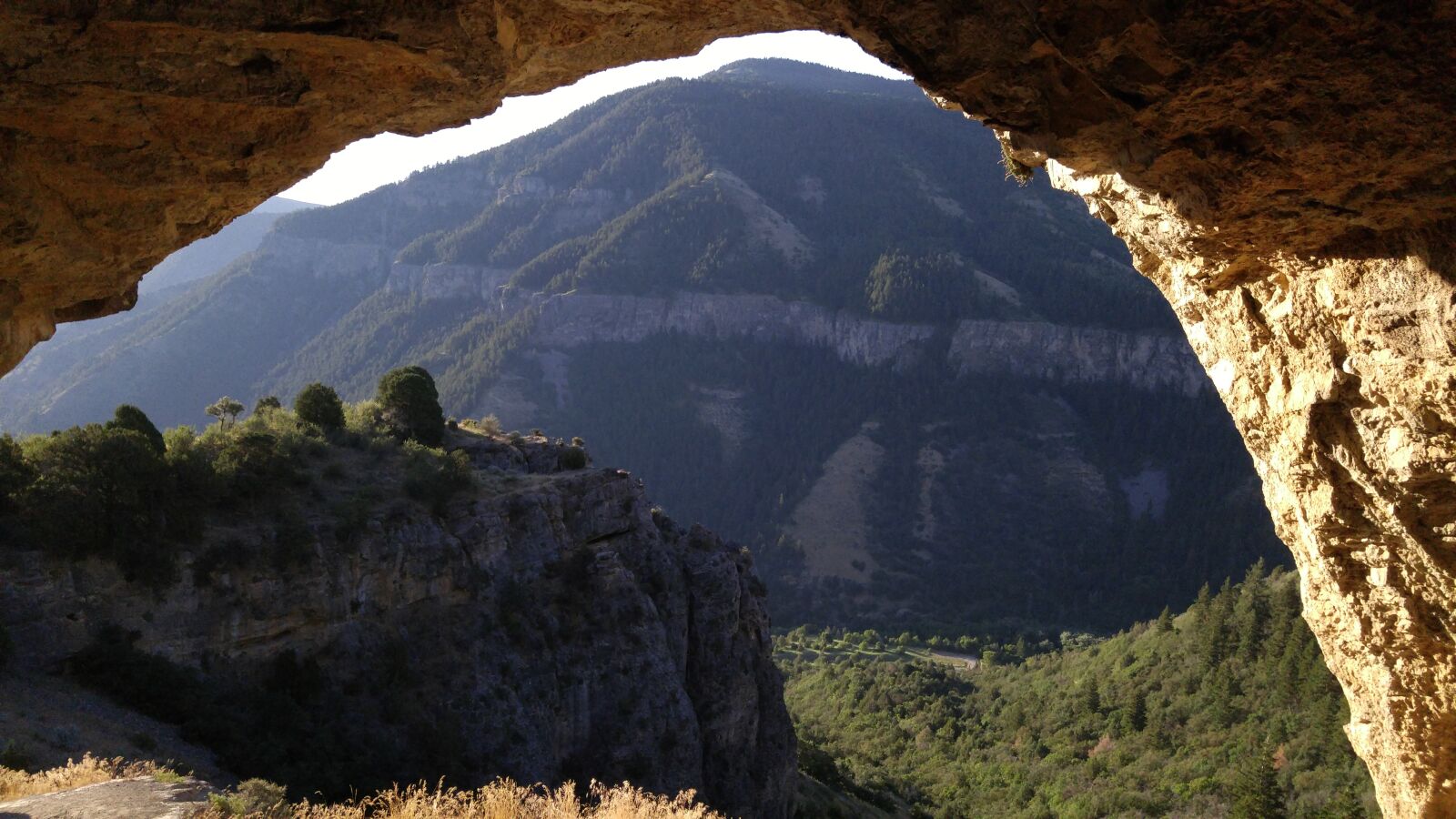 LG G4 sample photo. Mountain, cave, arch photography