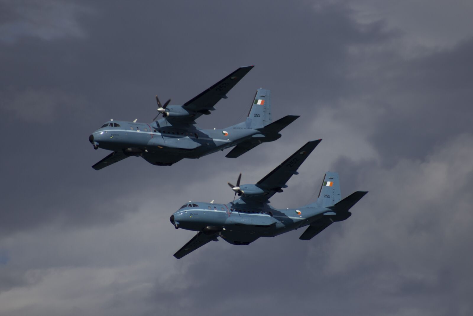 Canon EF 75-300mm f/4-5.6 USM sample photo. Rescue, airplane, aircraft photography
