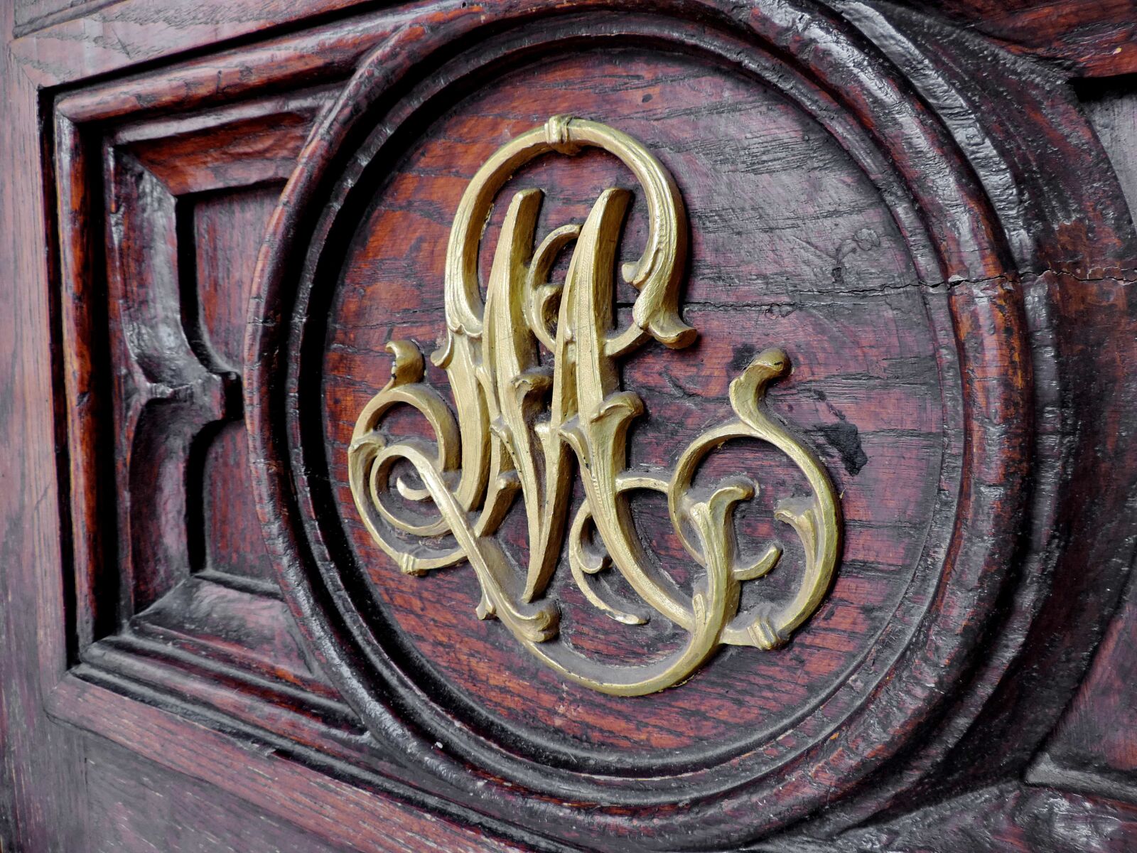 Nikon Coolpix P520 sample photo. Baroque, front door, handmade photography