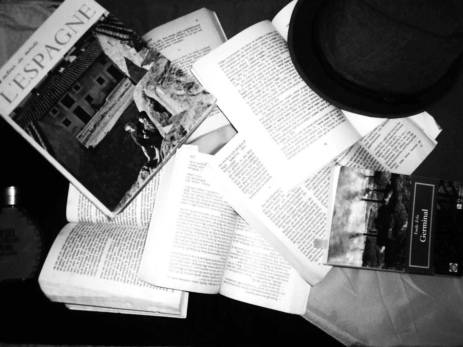 Samsung ST66 / ST68 sample photo. Knowledge, vintage photography
