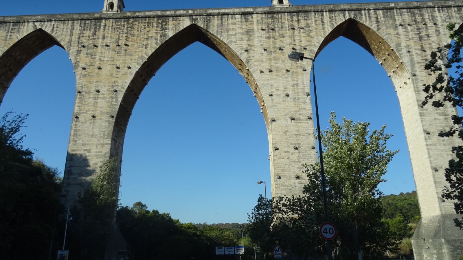 Sony DSC-HX60 sample photo. Aqueduct, architecture, history photography