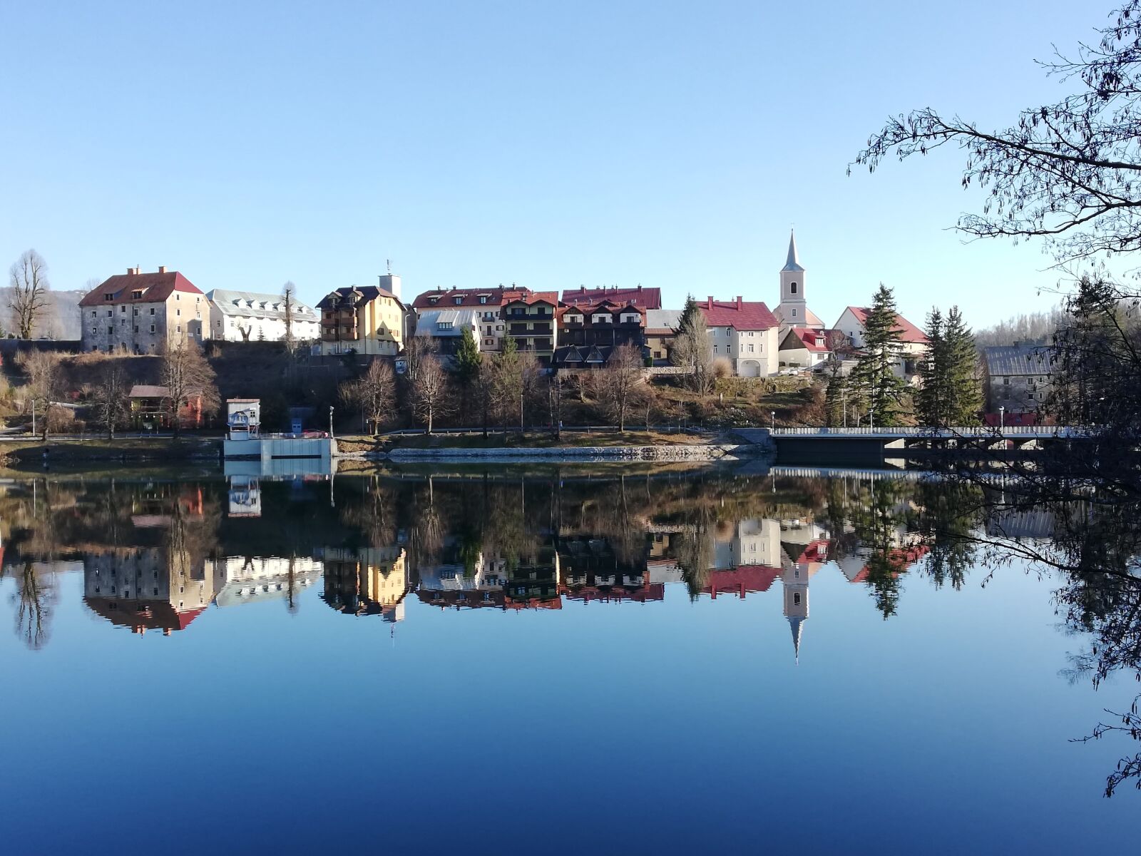 HUAWEI Mate 10 Lite sample photo. Croatia, lake, mountains photography