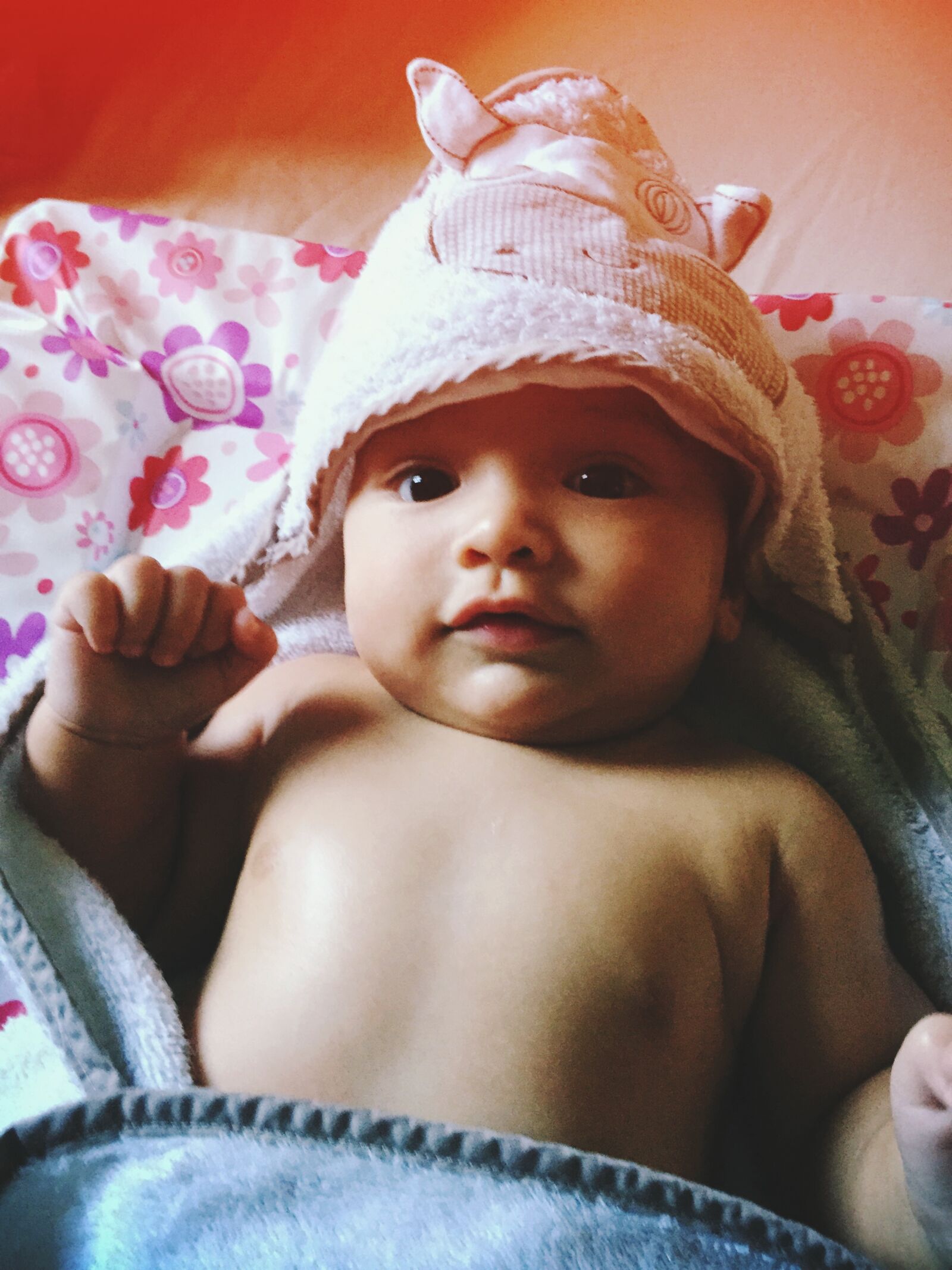 iPhone 6 Plus back camera 4.15mm f/2.2 sample photo. Baby, cute, hat photography