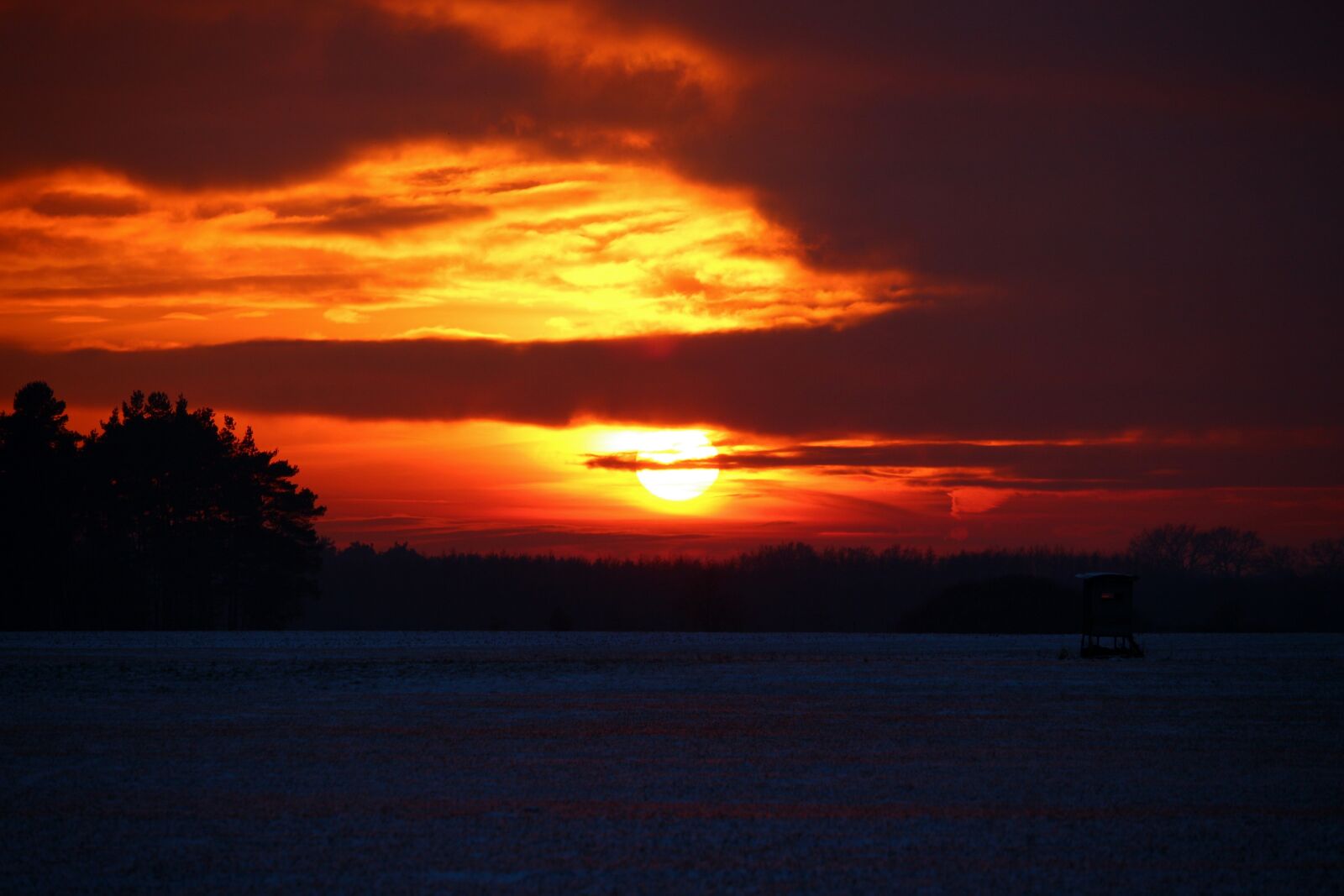 Canon EOS 100D (EOS Rebel SL1 / EOS Kiss X7) sample photo. Sunset, winter, snow photography