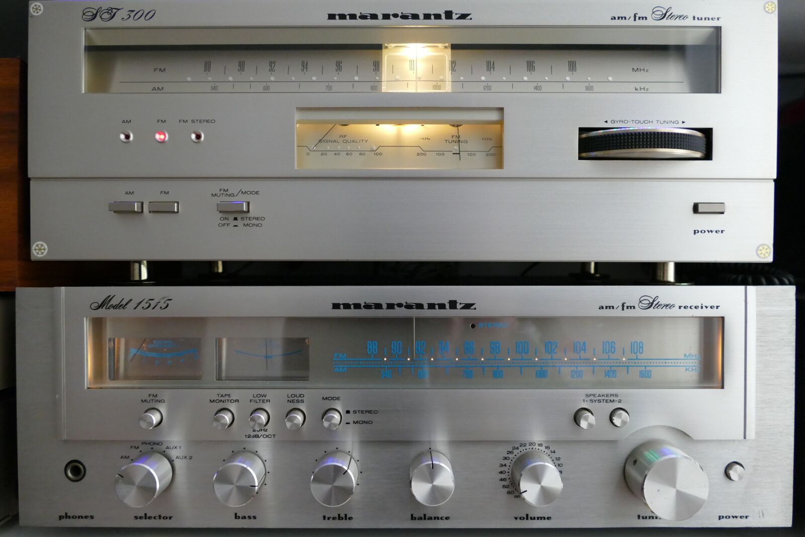 Panasonic Lumix DMC-FZ1000 sample photo. Stereo, audio, sound photography