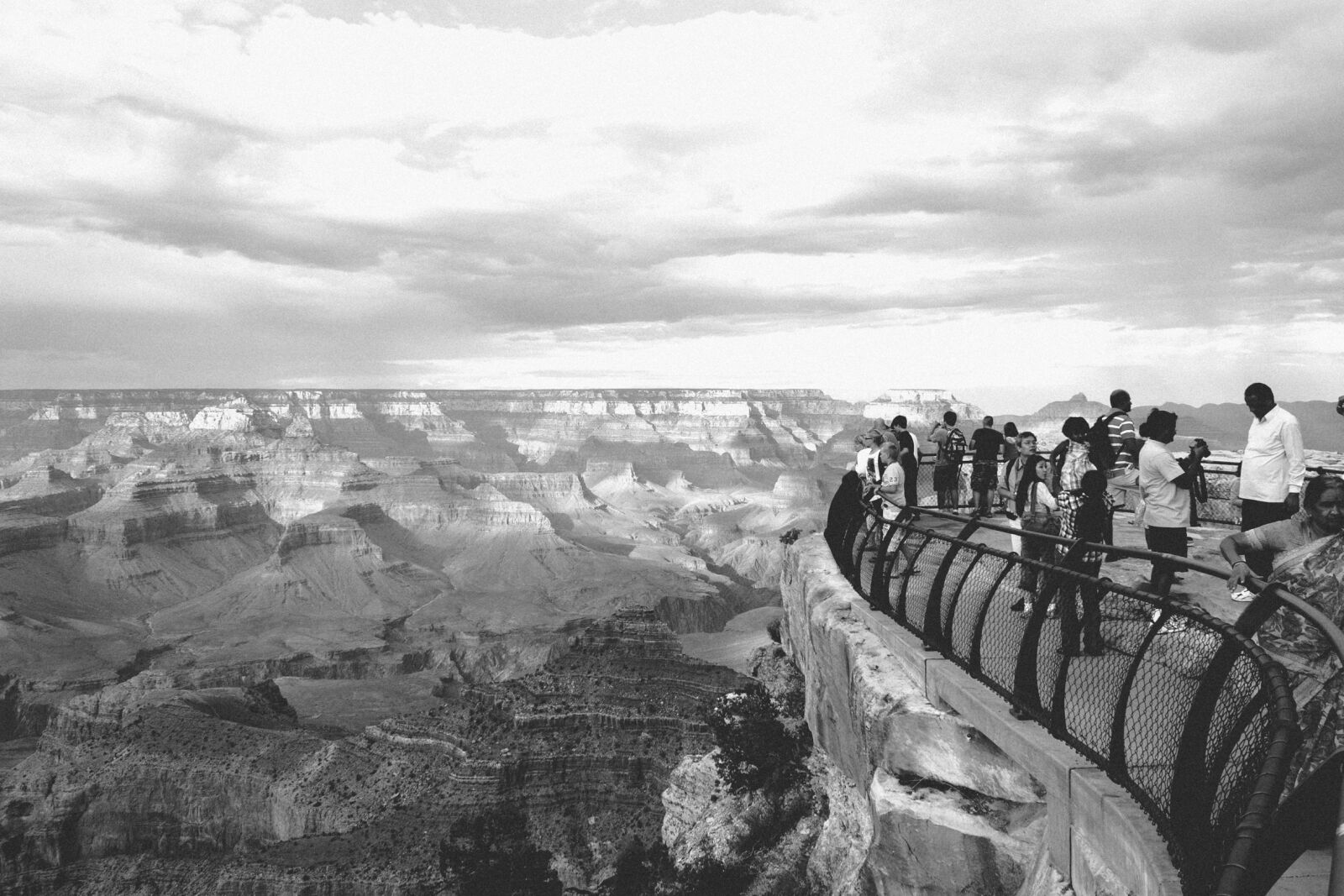 Canon EOS 550D (EOS Rebel T2i / EOS Kiss X4) sample photo. Black, and, white, canyon photography
