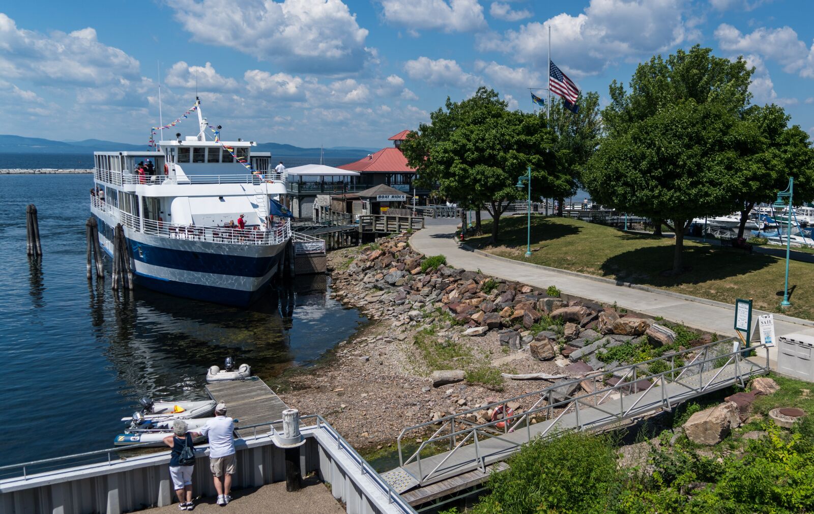 Sony a7R II + Sony FE 24-240mm F3.5-6.3 OSS sample photo. Burlington, vermont, lake champlain photography