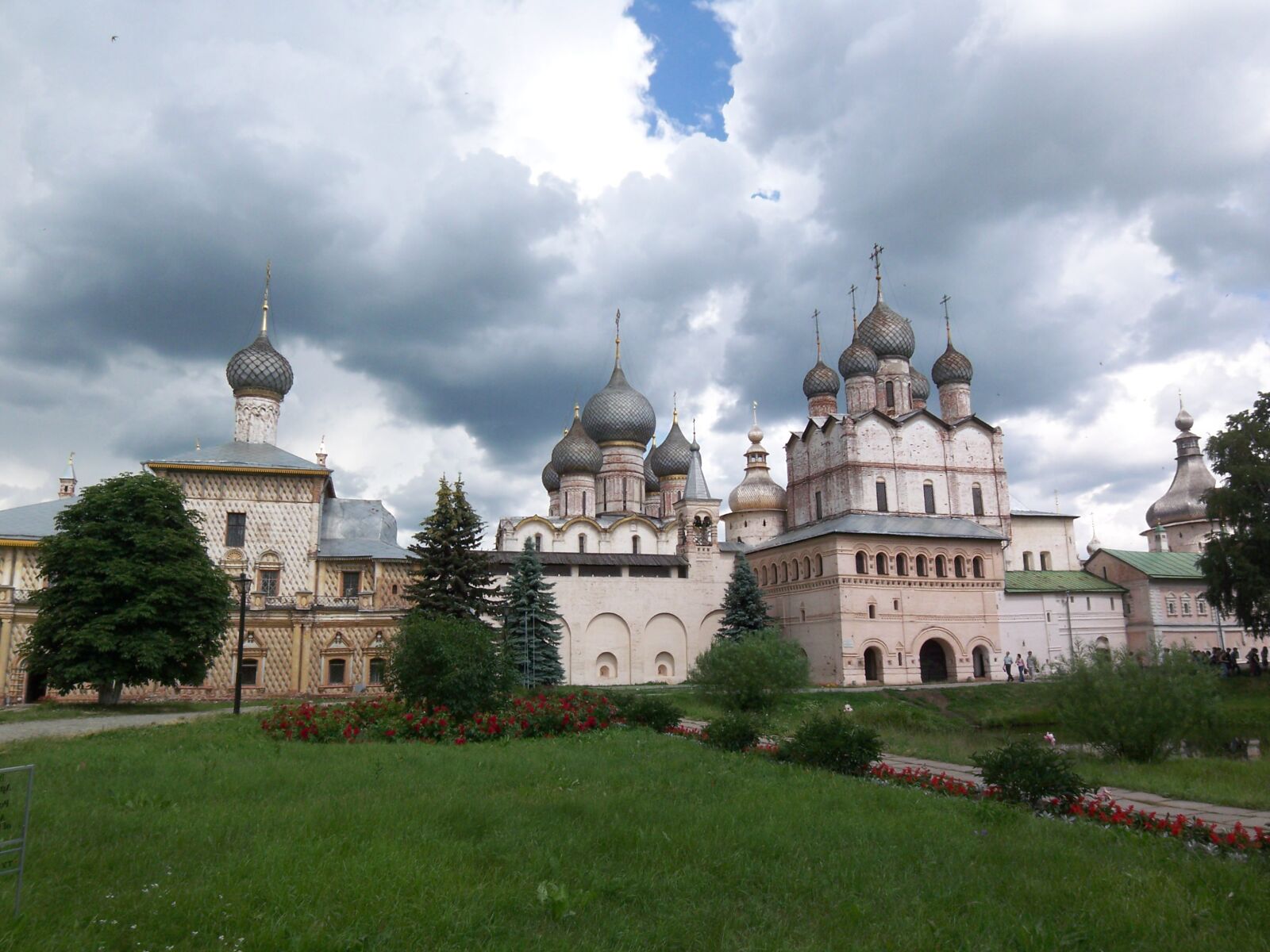Kodak V705 DUAL LENS DIGITAL CAMERA sample photo. Church, religion, christianity photography