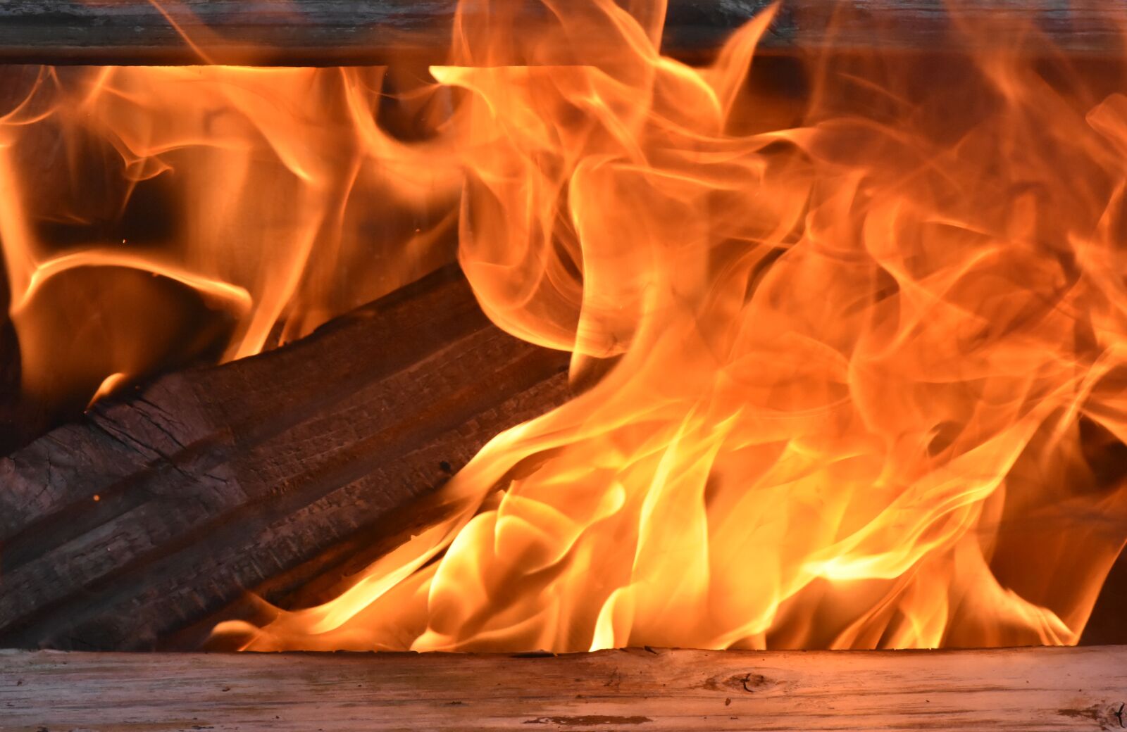 Nikon D7200 sample photo. Fire, flame, wood photography