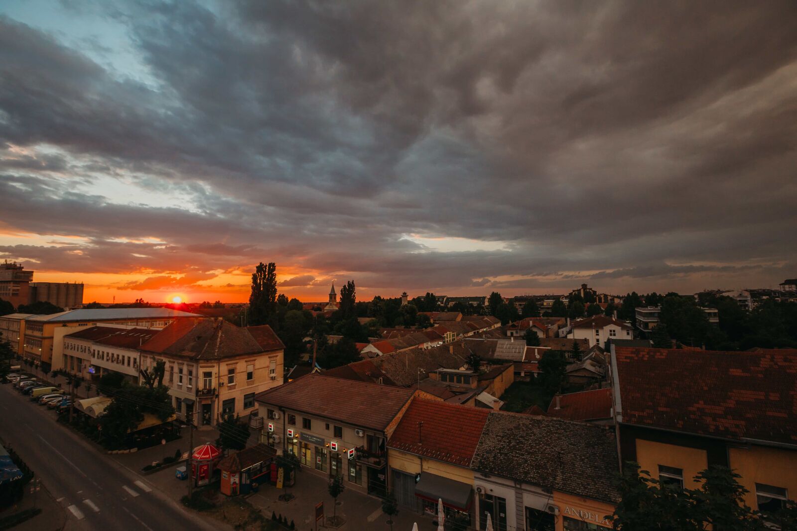 Canon EF 16-35mm F2.8L II USM sample photo. Cityscape, downtown, panorama, street photography